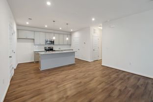Hayes 1 - Wescott Condos: Midlothian, Virginia - HHHunt Homes