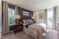 Townes At Central Square por HHHunt Homes en Raleigh-Durham-Chapel Hill North Carolina