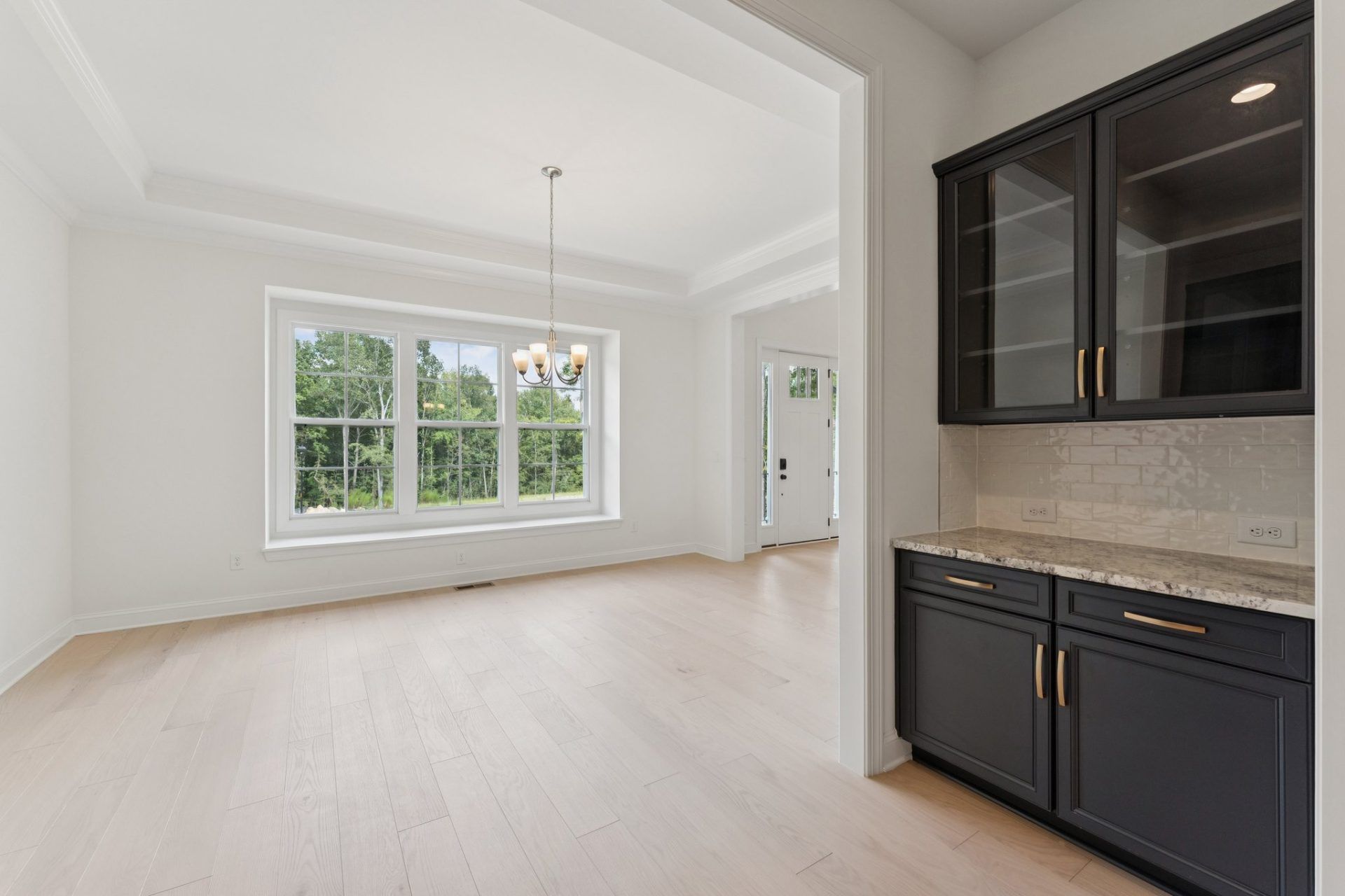 4- HHHunt Homes Buckingham Dining Room and Butlers Pantry