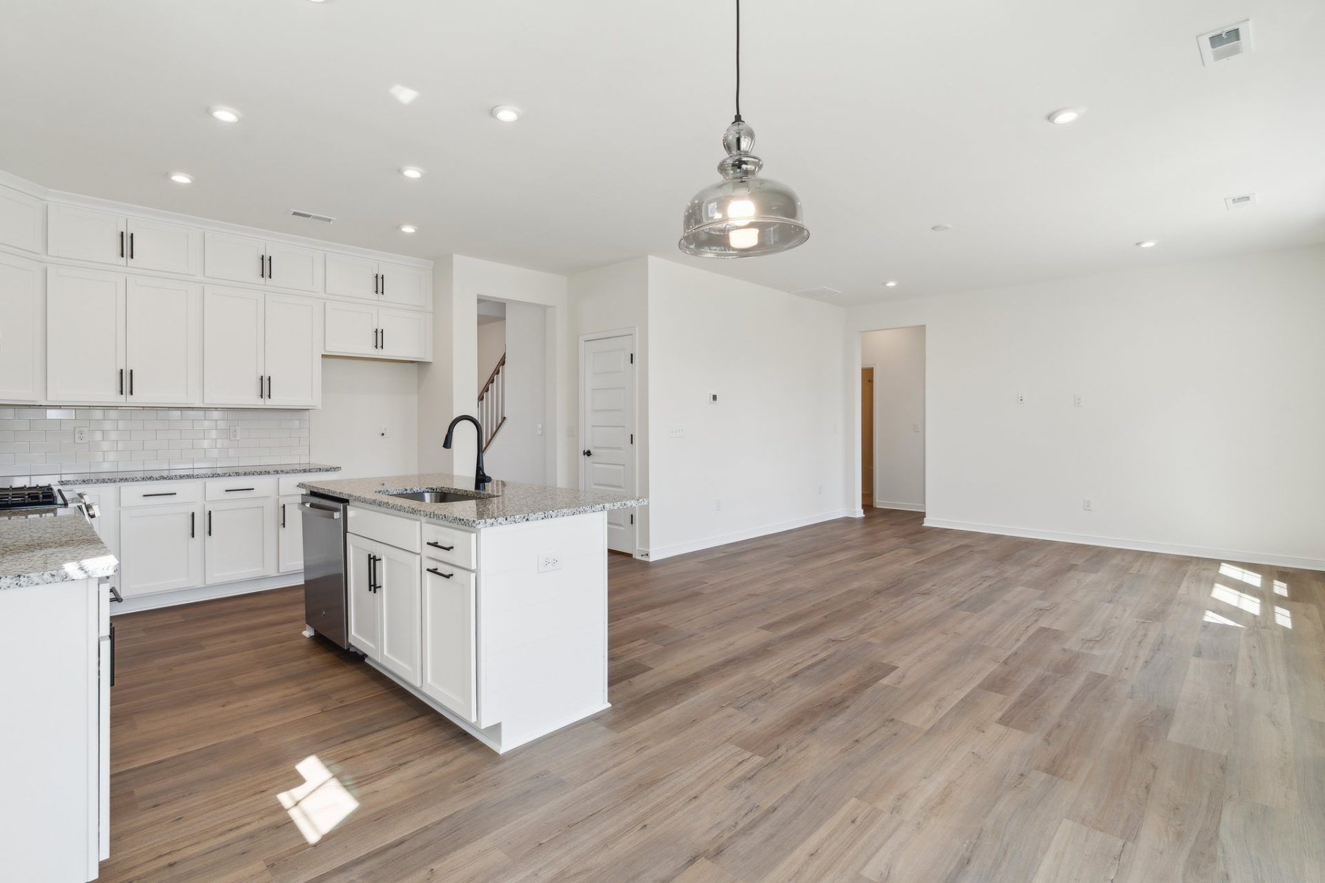 11- HHHunt Homes Franklin Kitchen Dining and Family Room