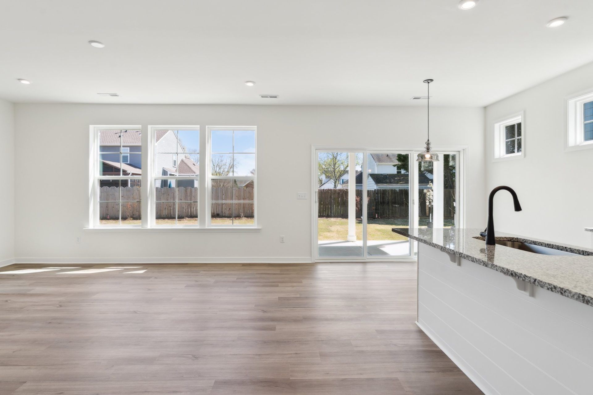 12- HHHunt Homes Franklin Kitchen and Dining room