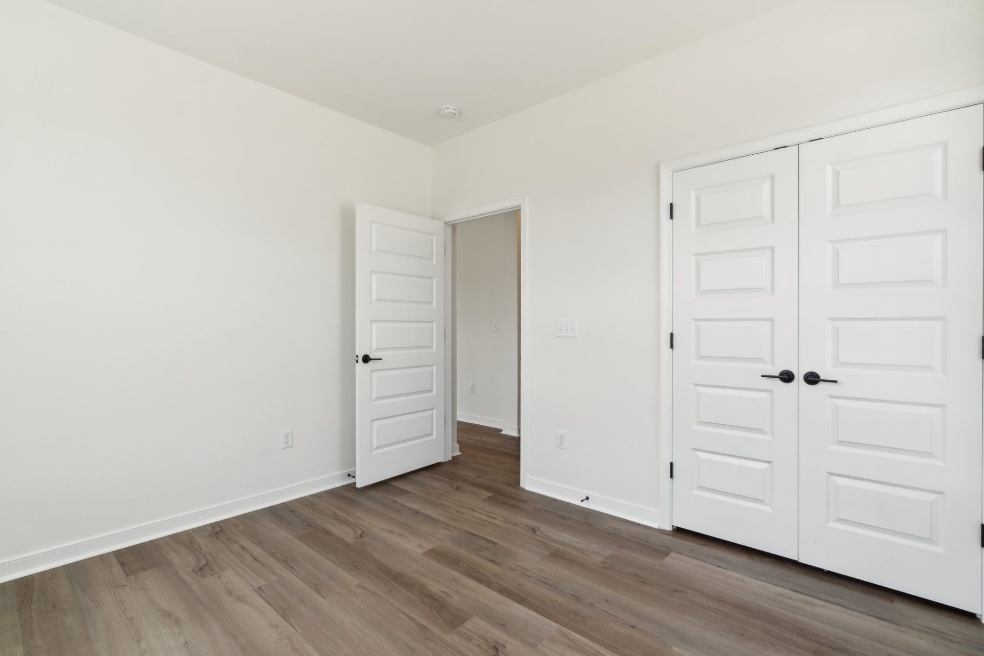 15- HHHunt Homes Franklin Guest Bedroom