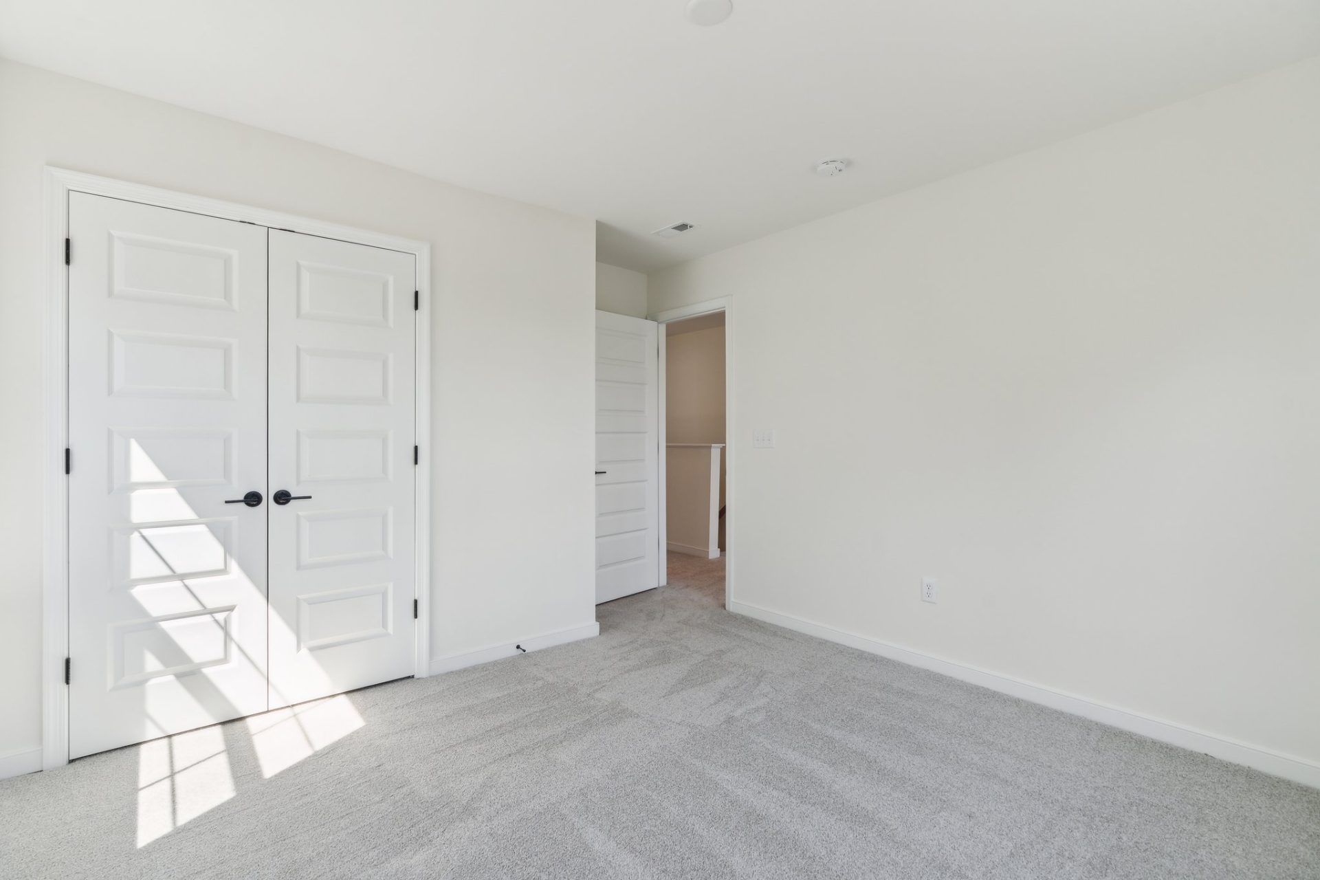 19- HHHunt Homes Franklin Bedroom 1