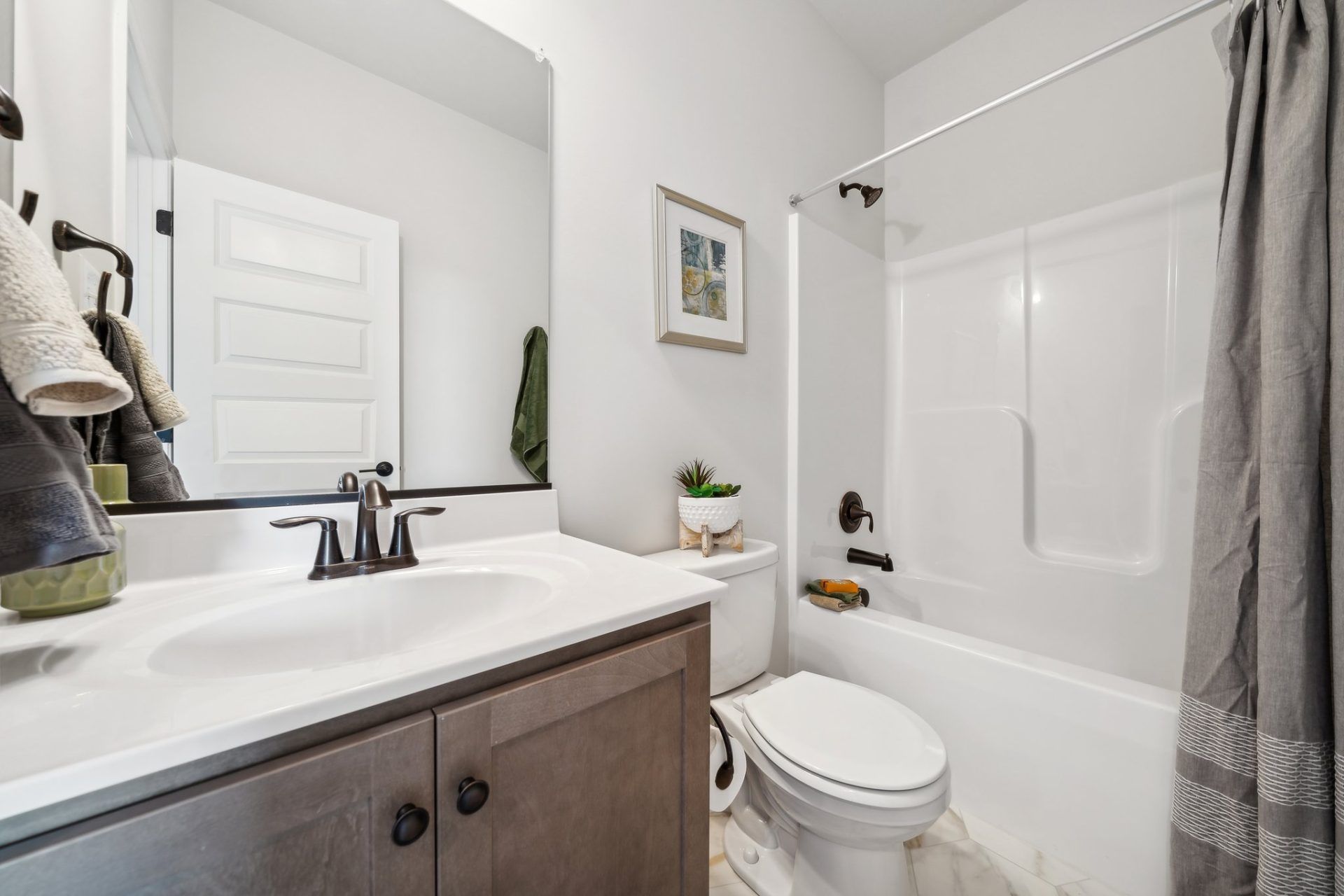 0004 Full Bath