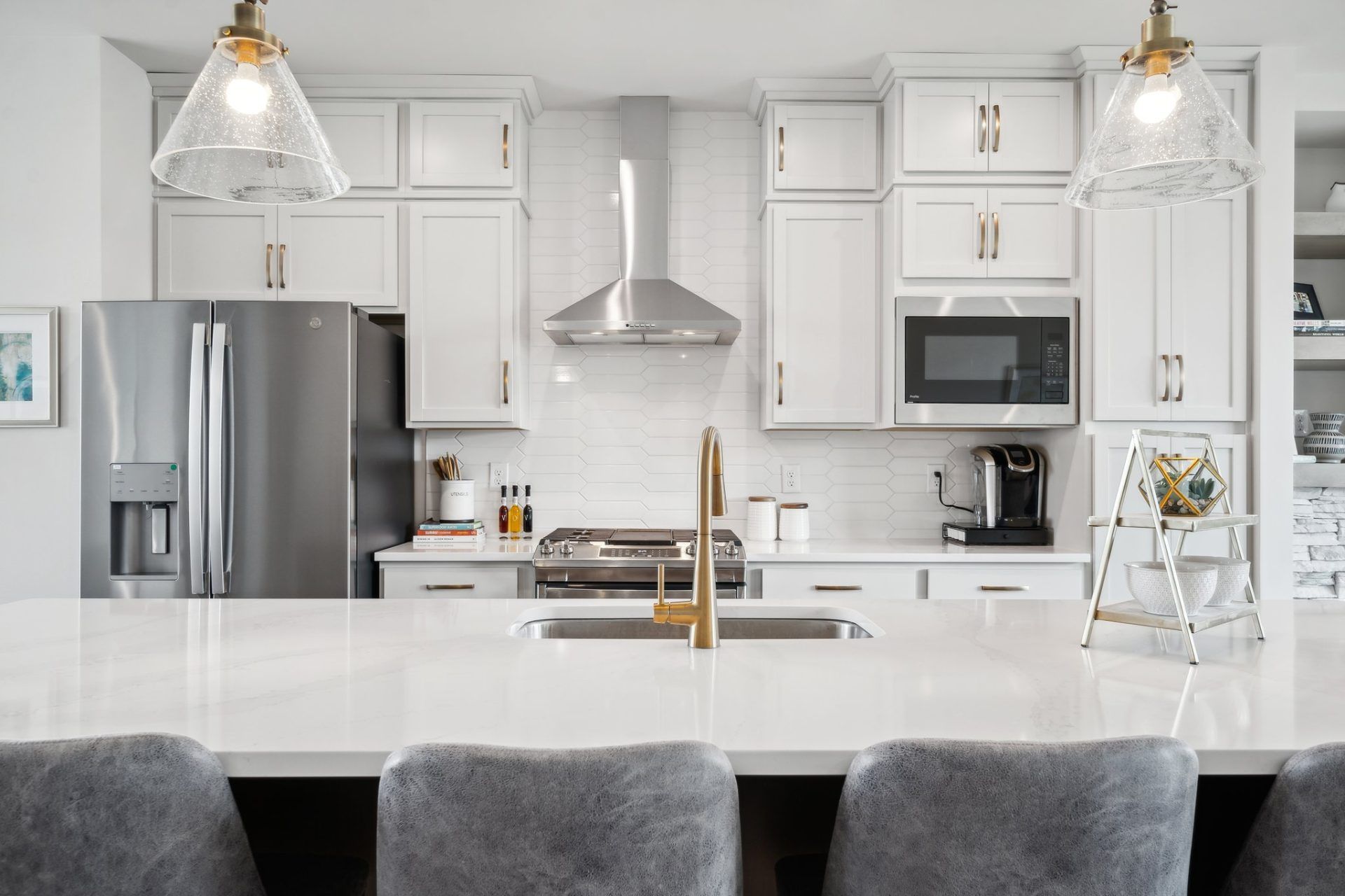 009 Kitchen