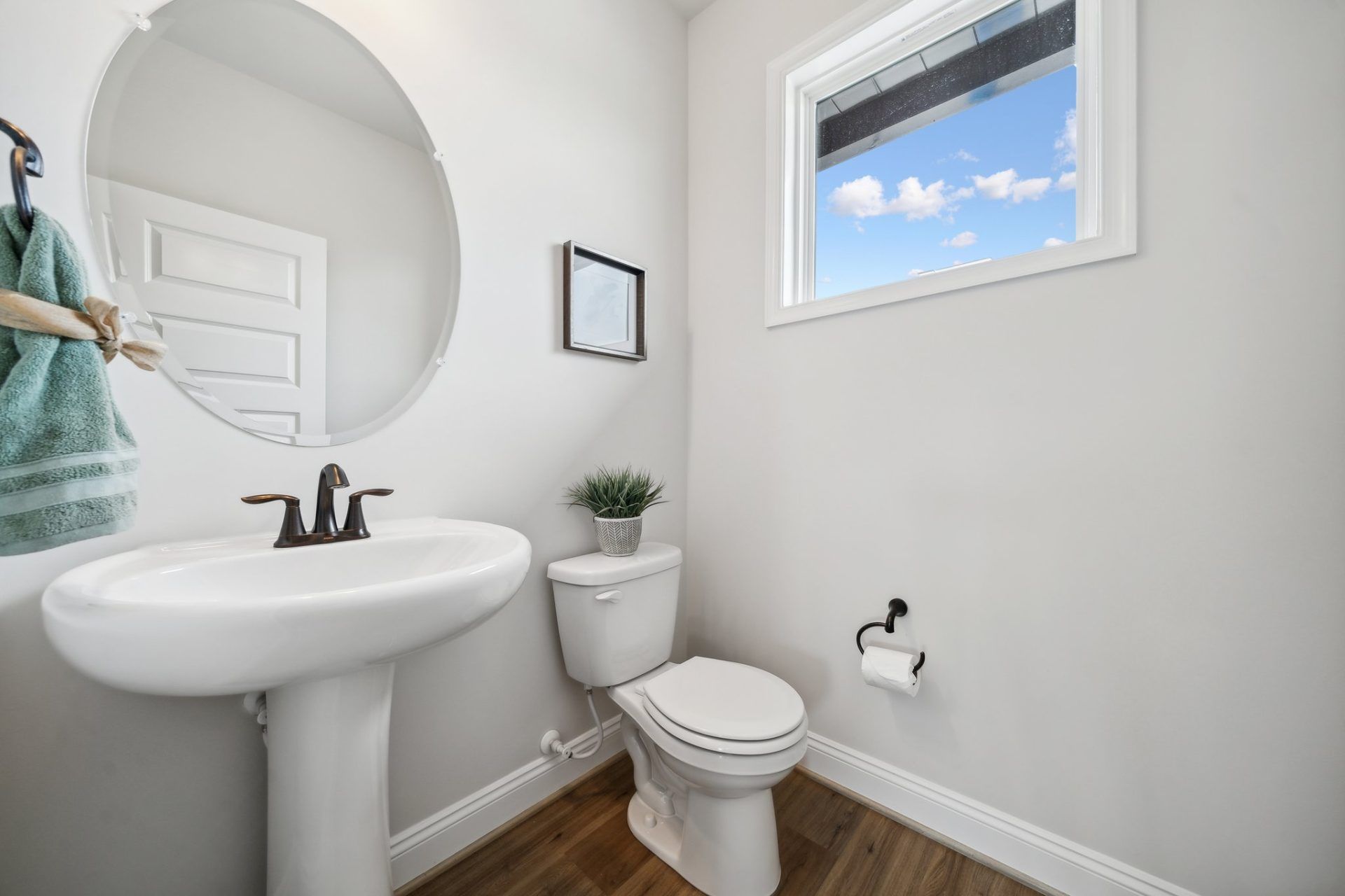 016 Powder Room