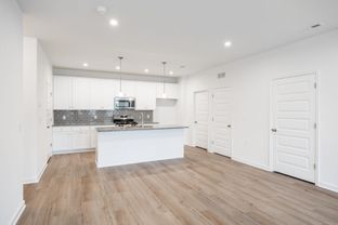 Hayes 1 - Wescott Condos: Midlothian, Virginia - HHHunt Homes