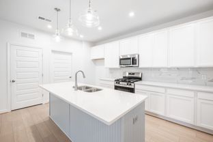 Hayes 1 - Wescott Condos: Midlothian, Virginia - HHHunt Homes