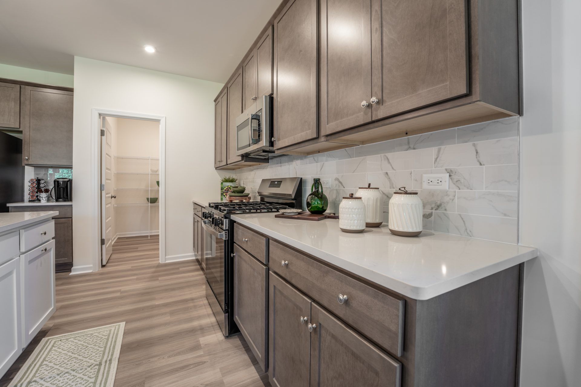 9 HHHunt Homes Maxwell - Kitchen