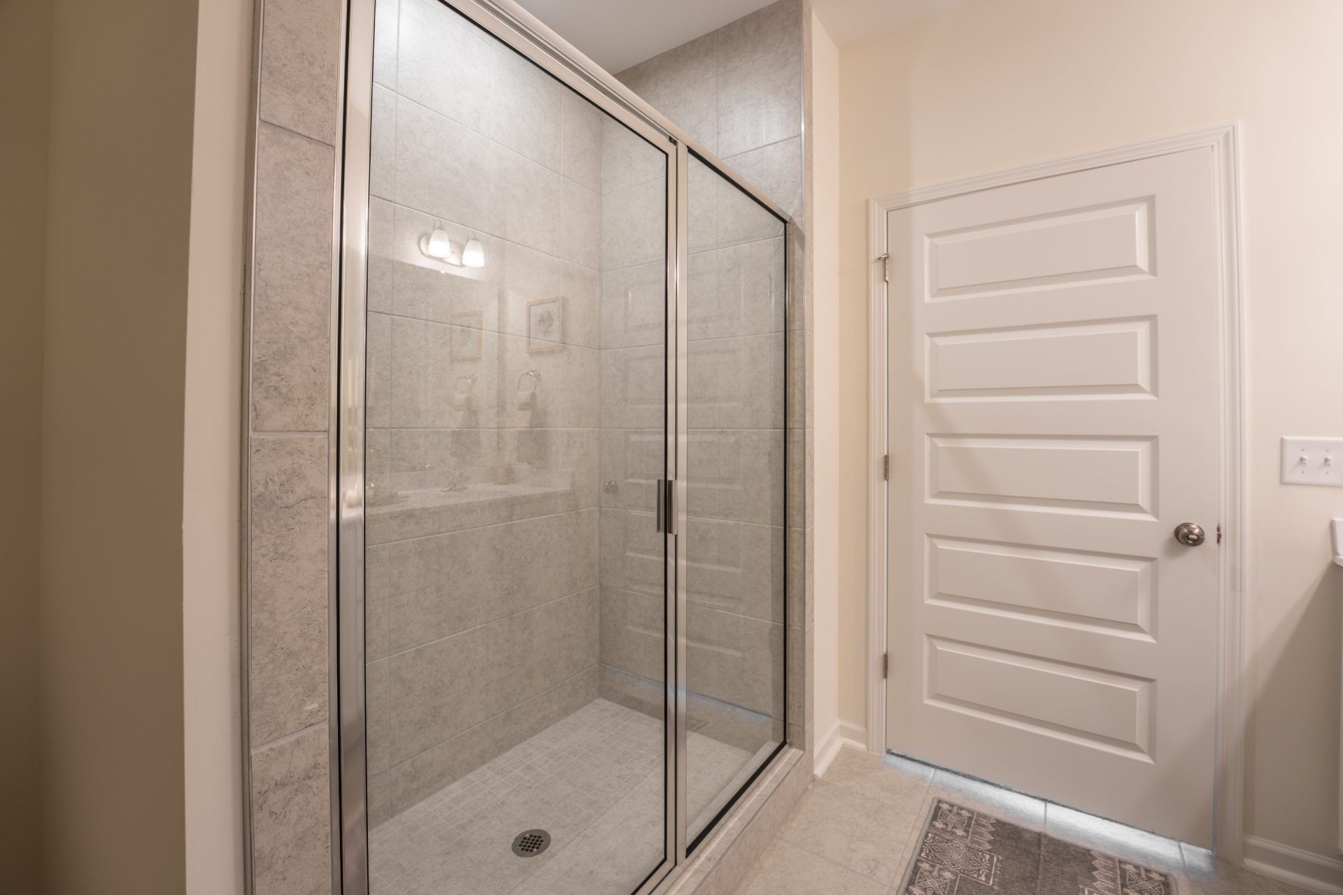 20 HHHunt Homes Maxwell - Primary Bathroom Shower