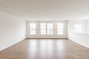 York - The Pointe at Twin Hickory: Glen Allen, Virginia - HHHunt Homes