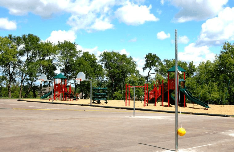 casa en The Meadows of Forest View por Hilmann Homes