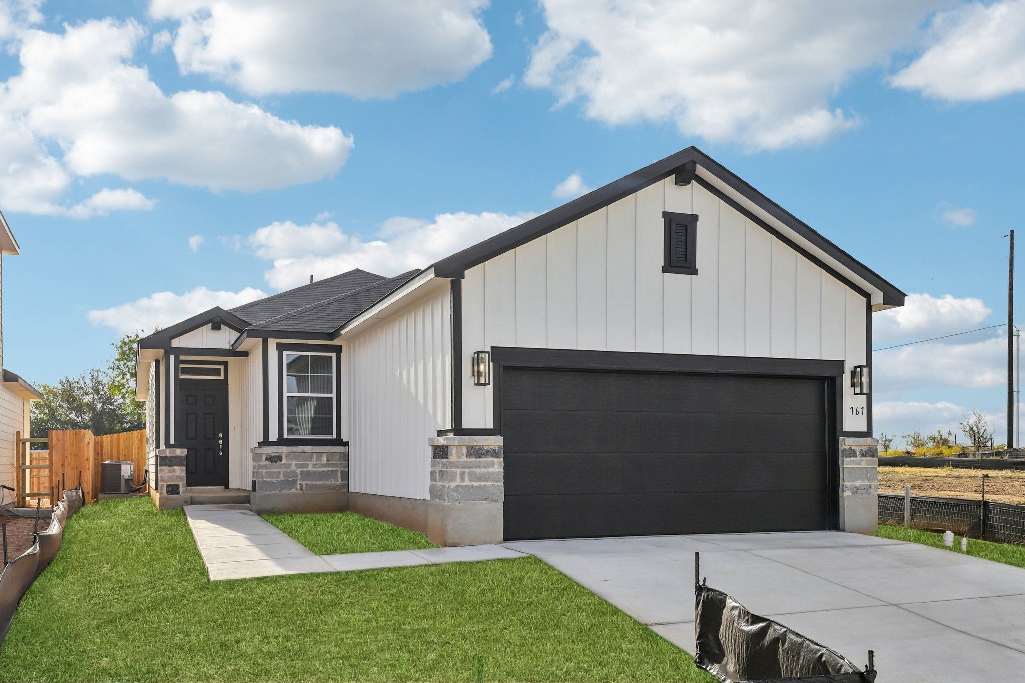 767 Langston Ln (Sabrine)