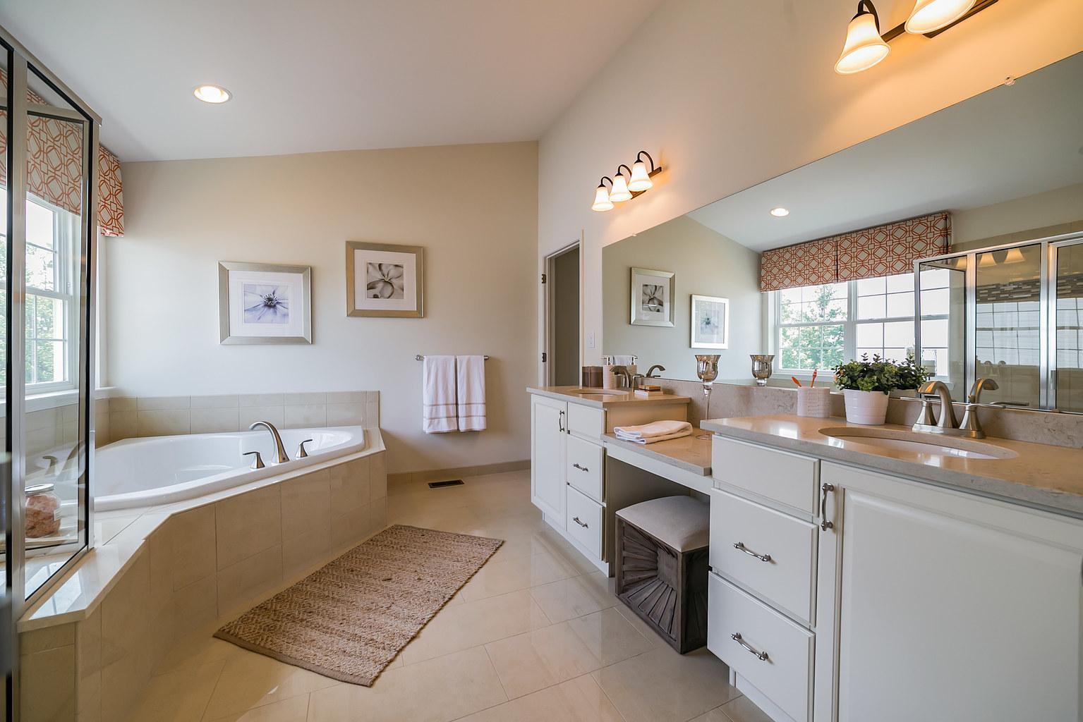 Mather Bath 1a - 1090 Westminster Drive