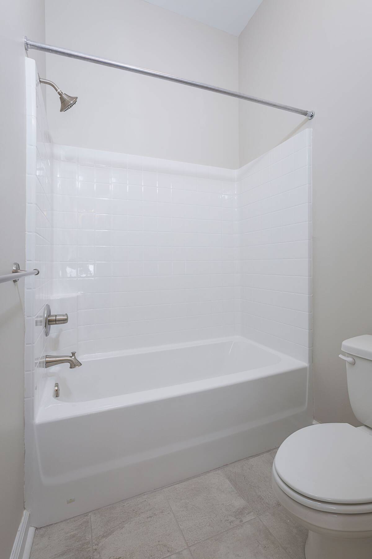 jack and jill tub