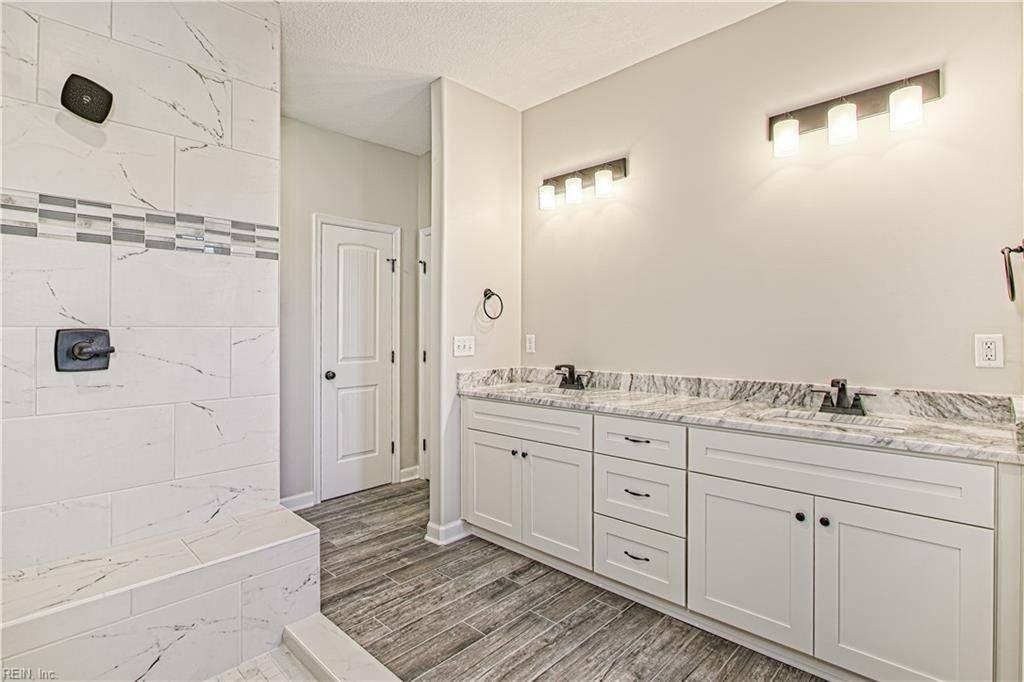 Bathrooms Image