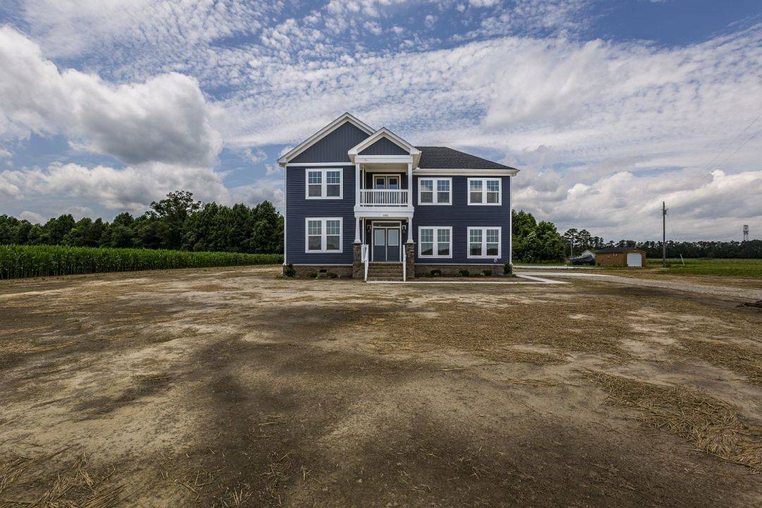 Greenspring Drive. Suffolk, VA 23435