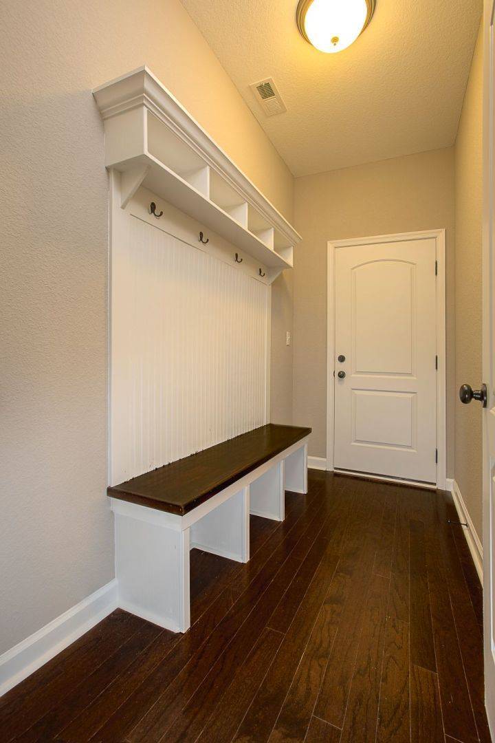 mudroom