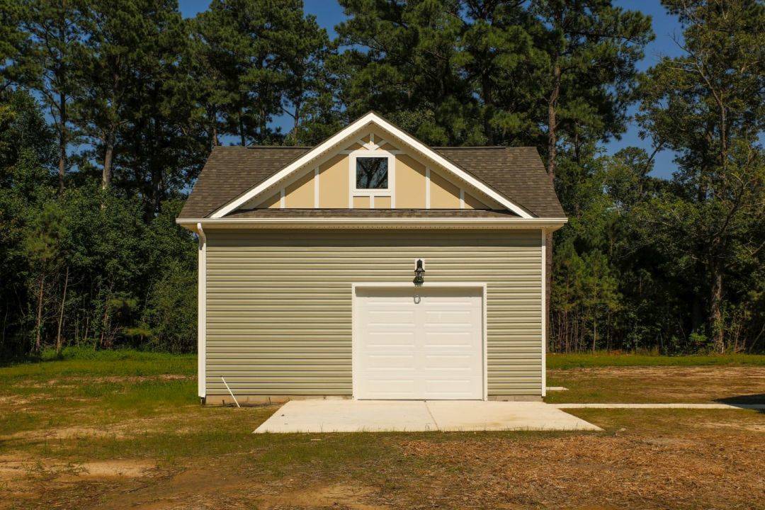 detached garage