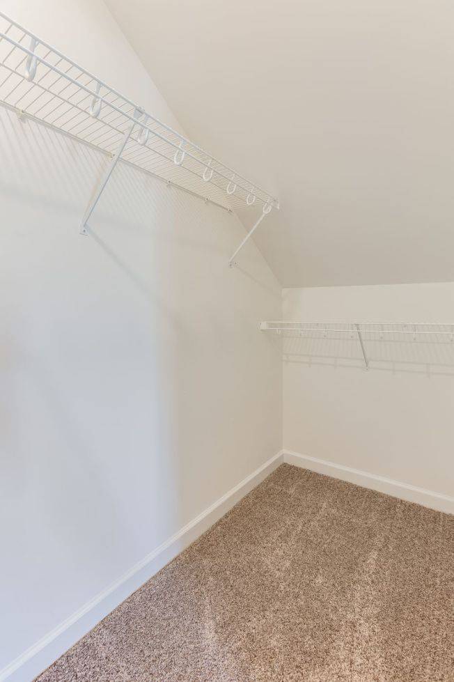 FROG closet