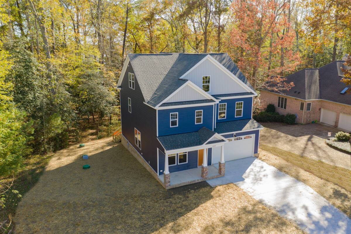 Greenspring Drive. Suffolk, VA 23435