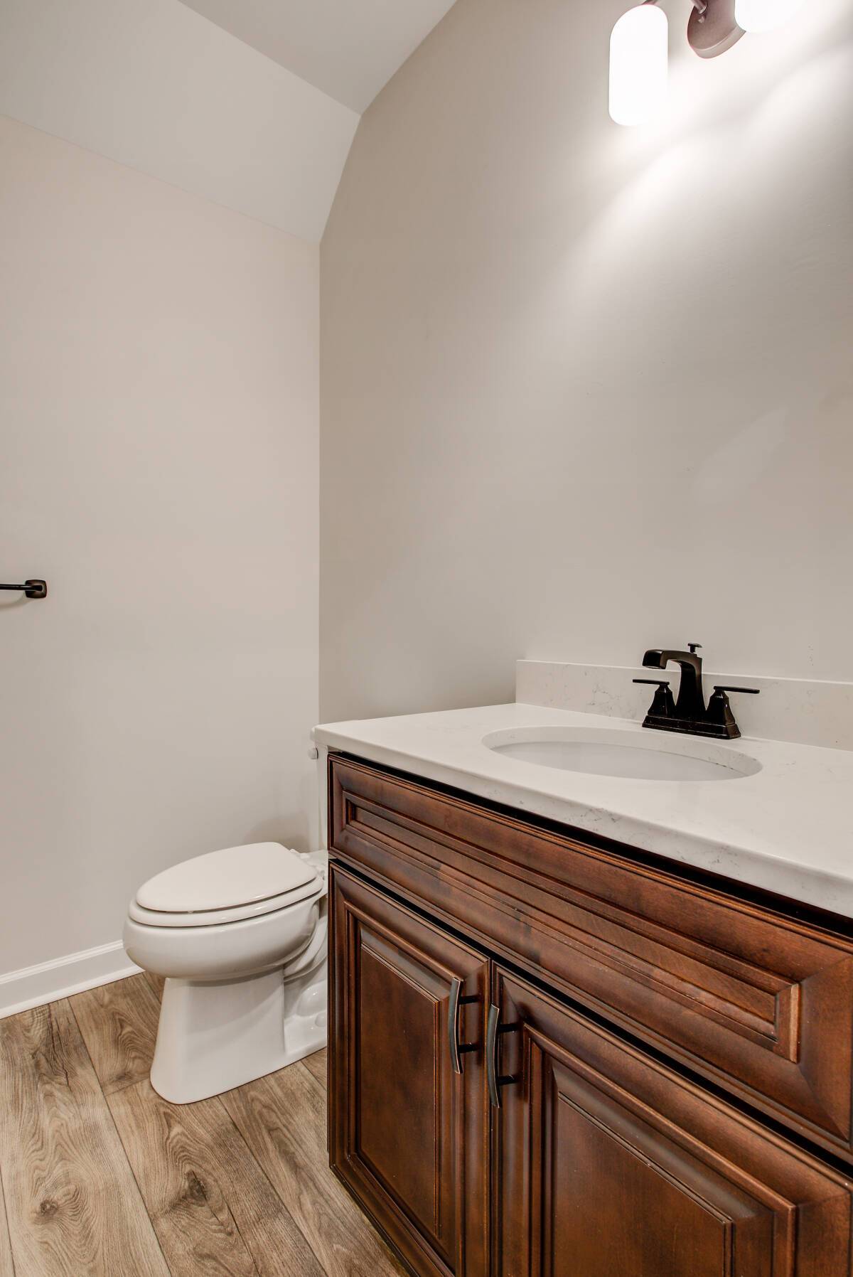 upstairs full bath 2