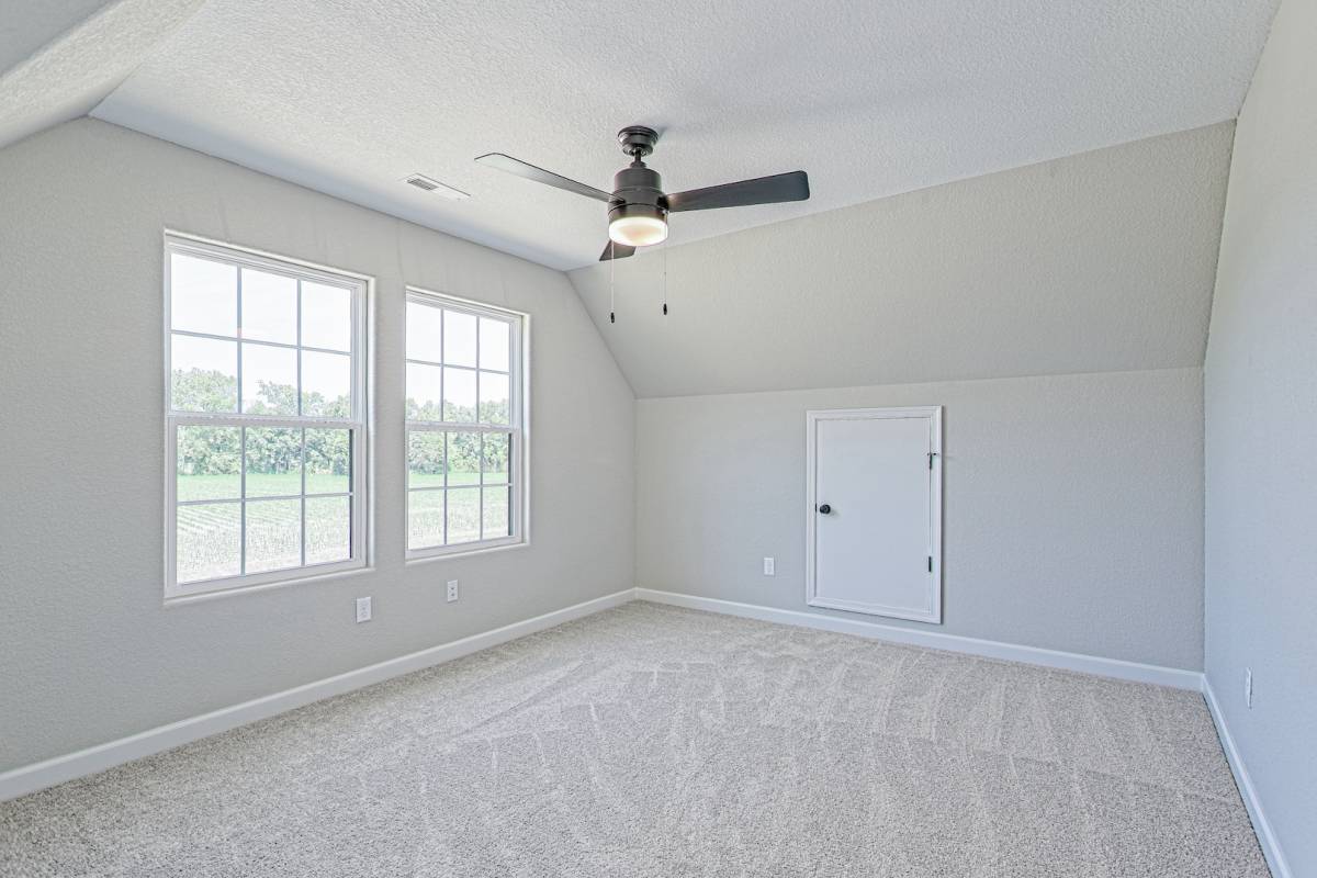upstairs bedroom 2
