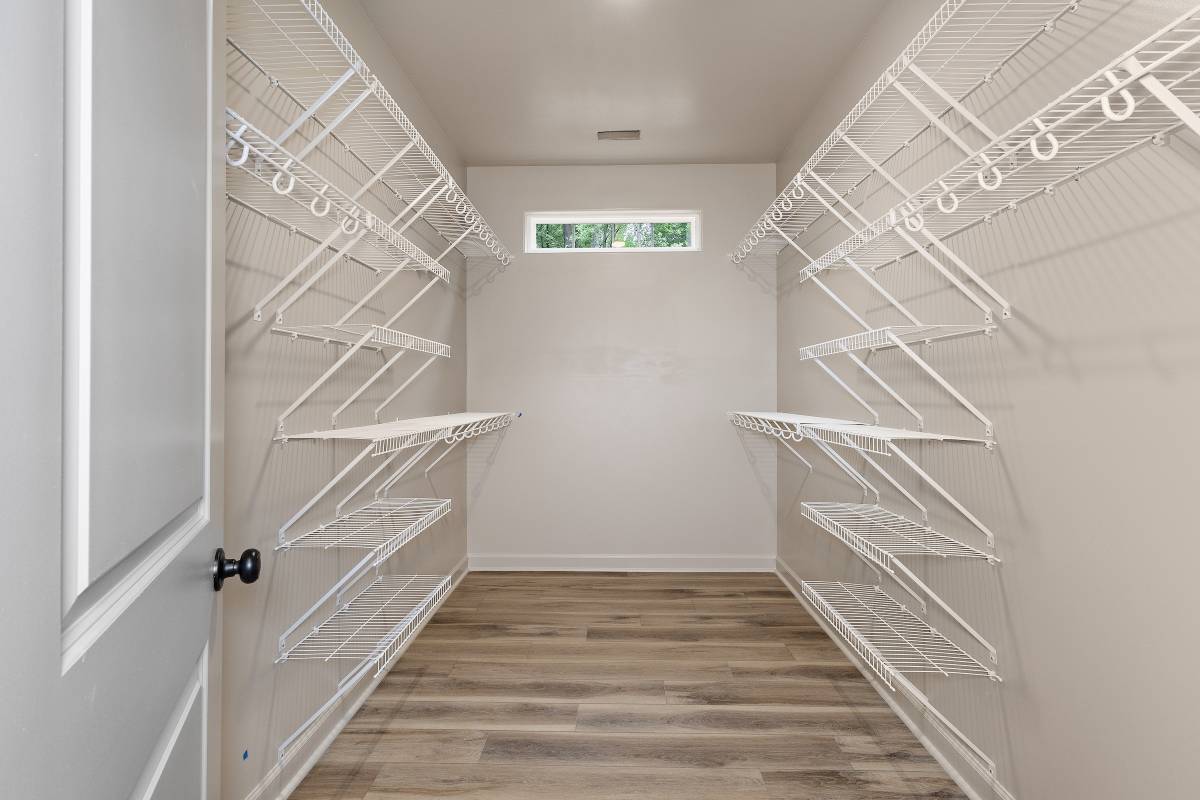 primary walk in closet