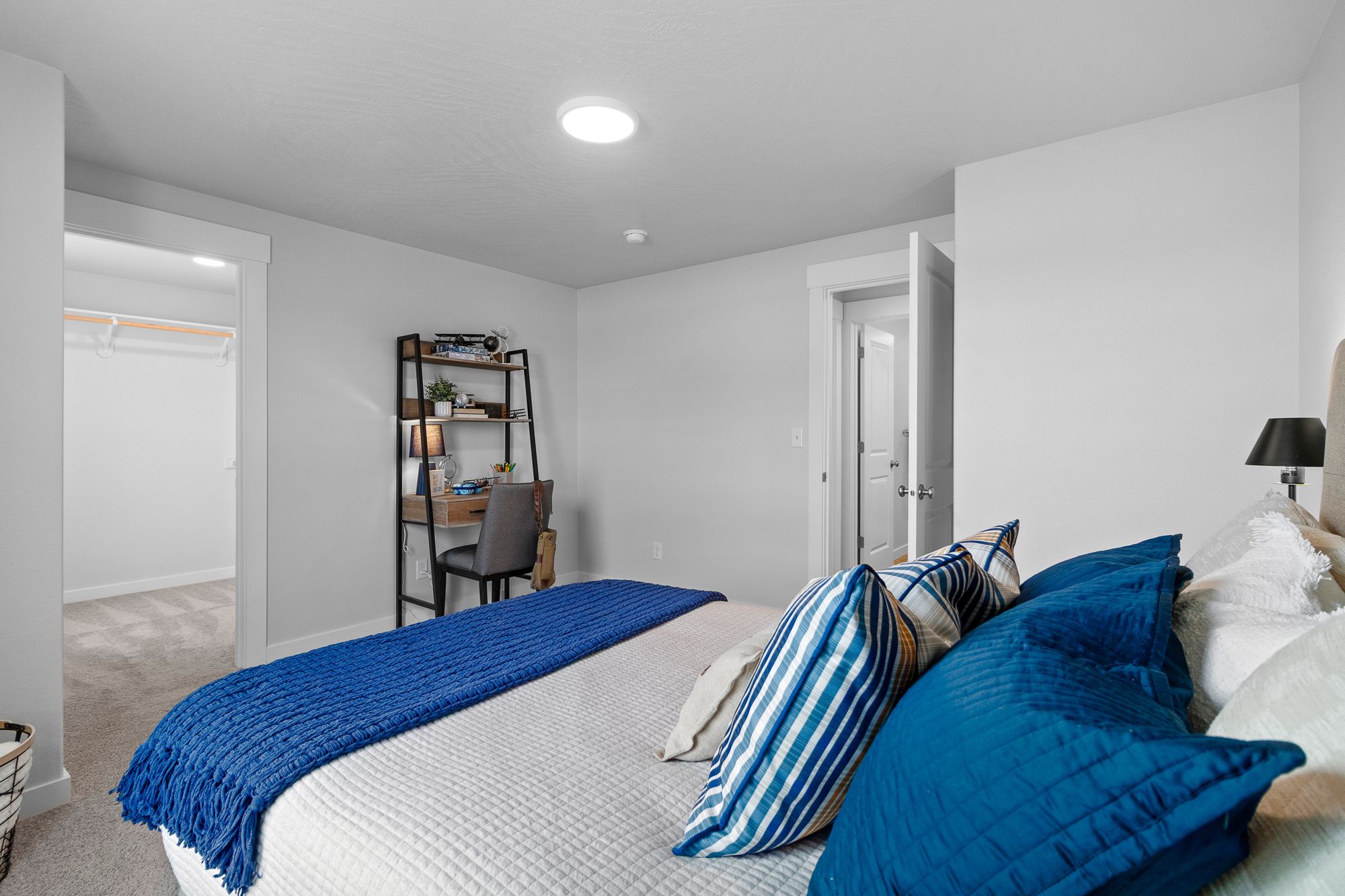 4349 Cove W Dr - Print Ready (7 of 36)