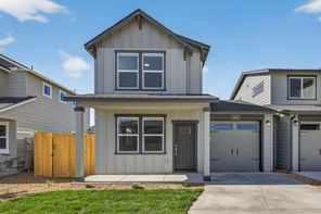 3451 NW 8th St (The Alpine)