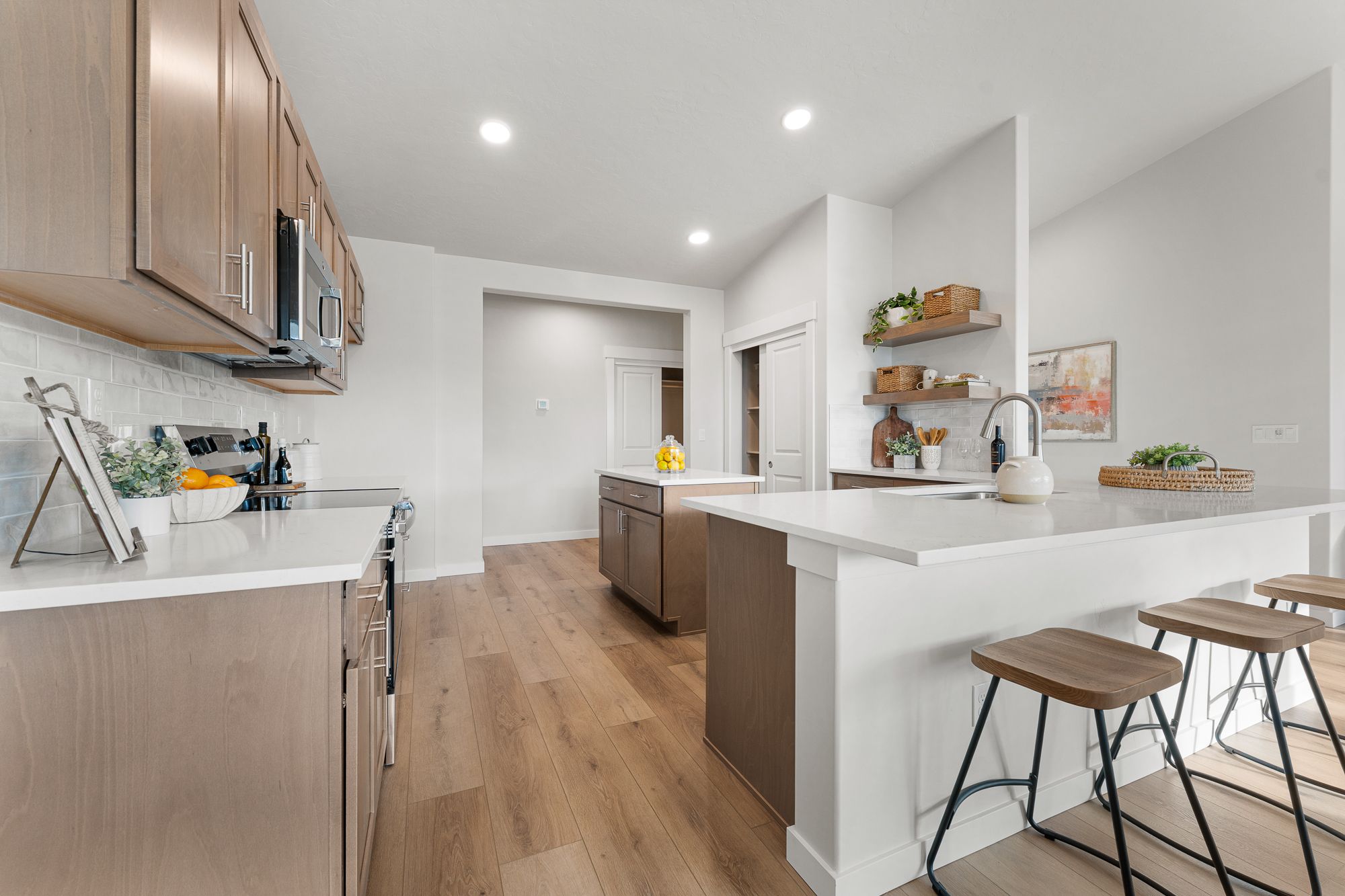 Snowbrush - Kitchen 2