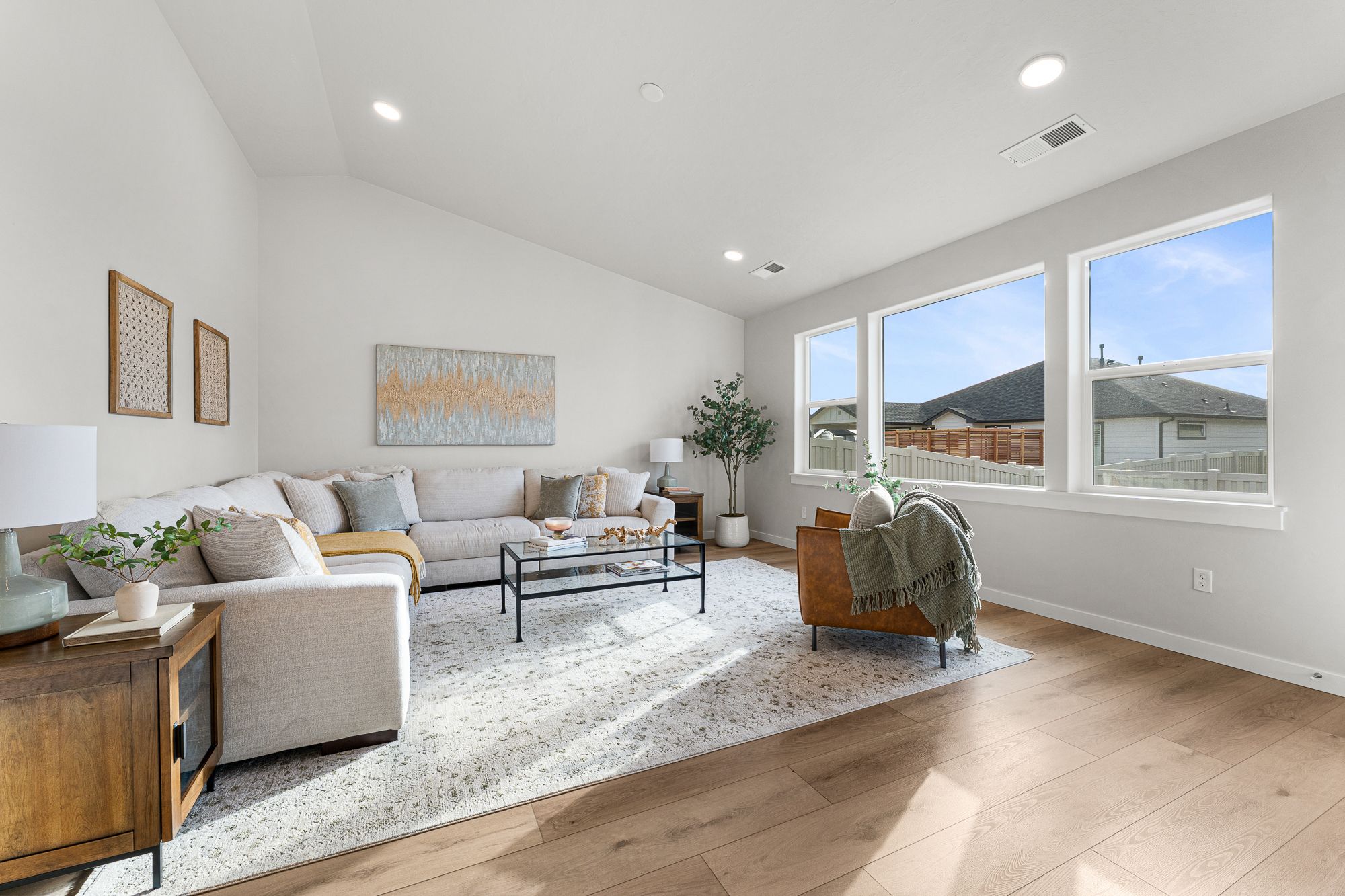 Snowbrush - Living Room 1