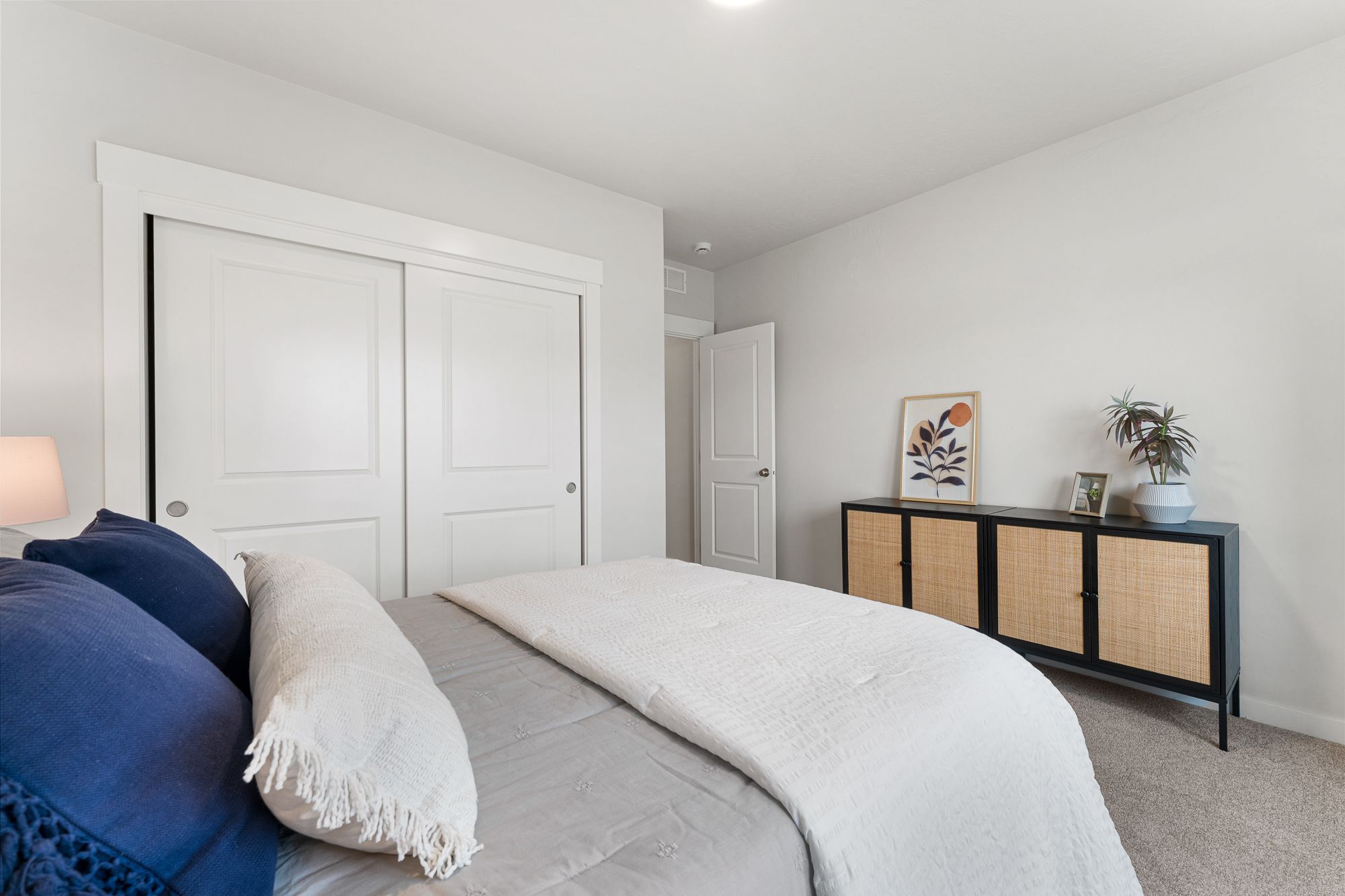 Snowbrush - Bedroom 1.2