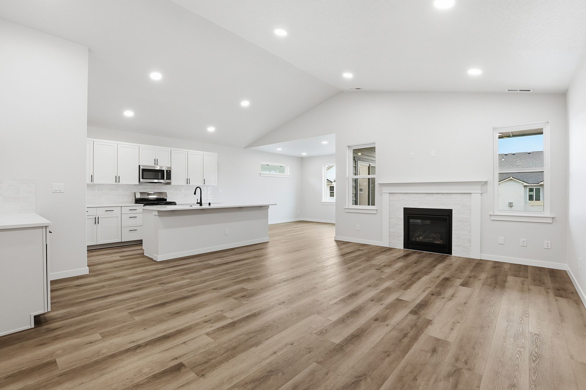 5_5328 n sun beam ln, 11