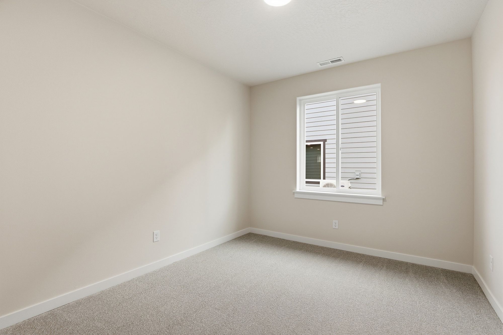 24_5328 n sun beam ln, 11