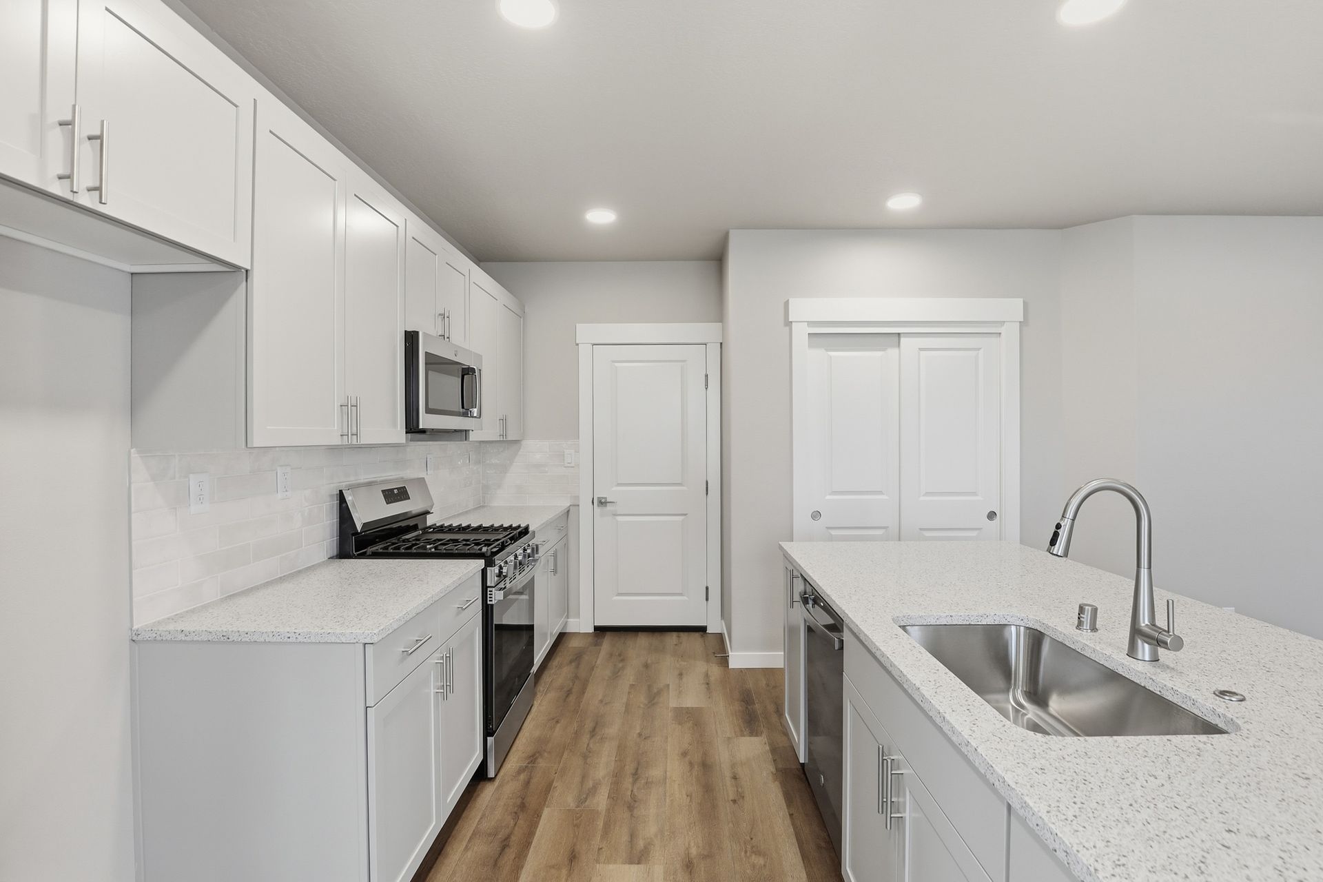 10_5316 n sun beam ln, 10