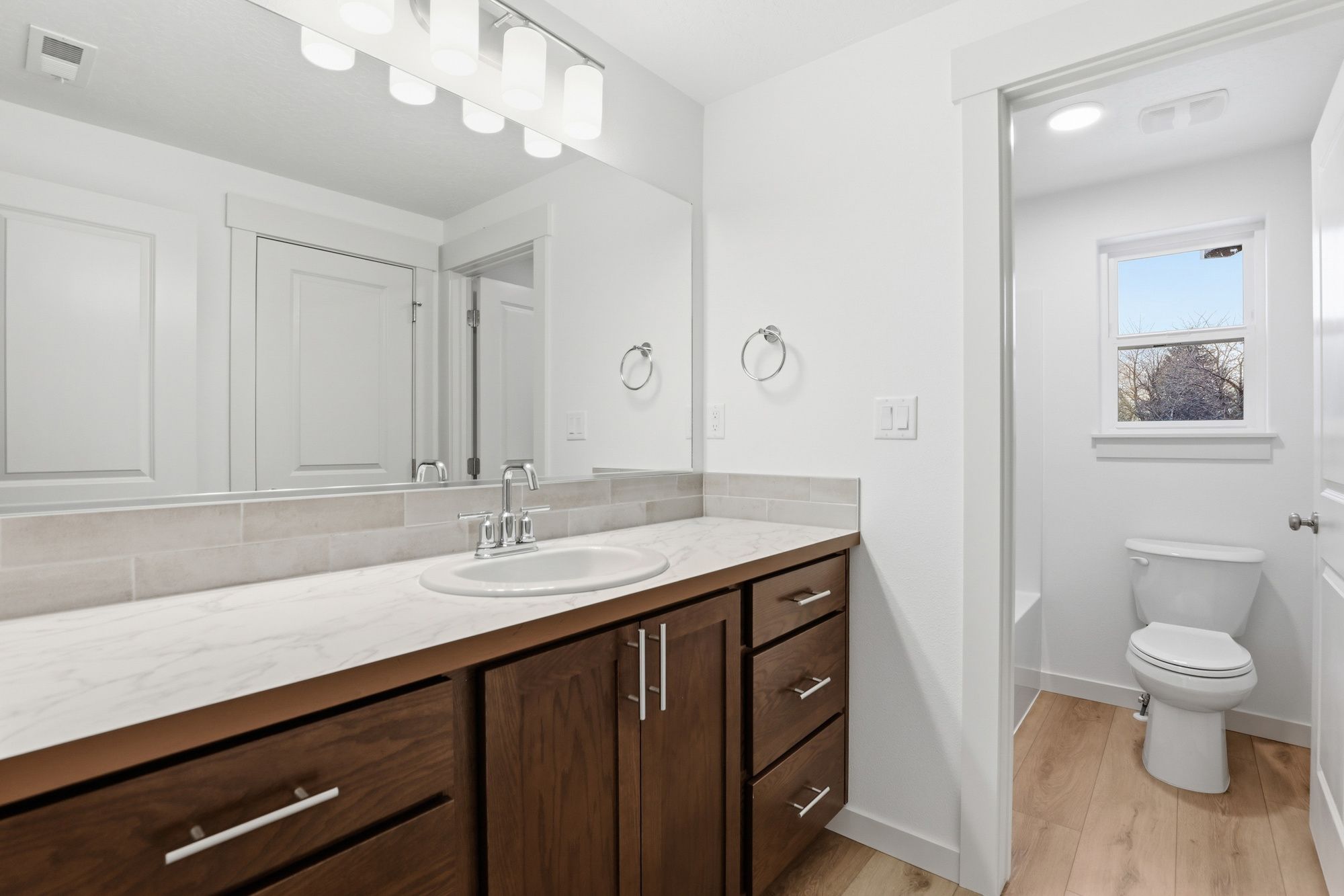 24_316 n viewmont ct