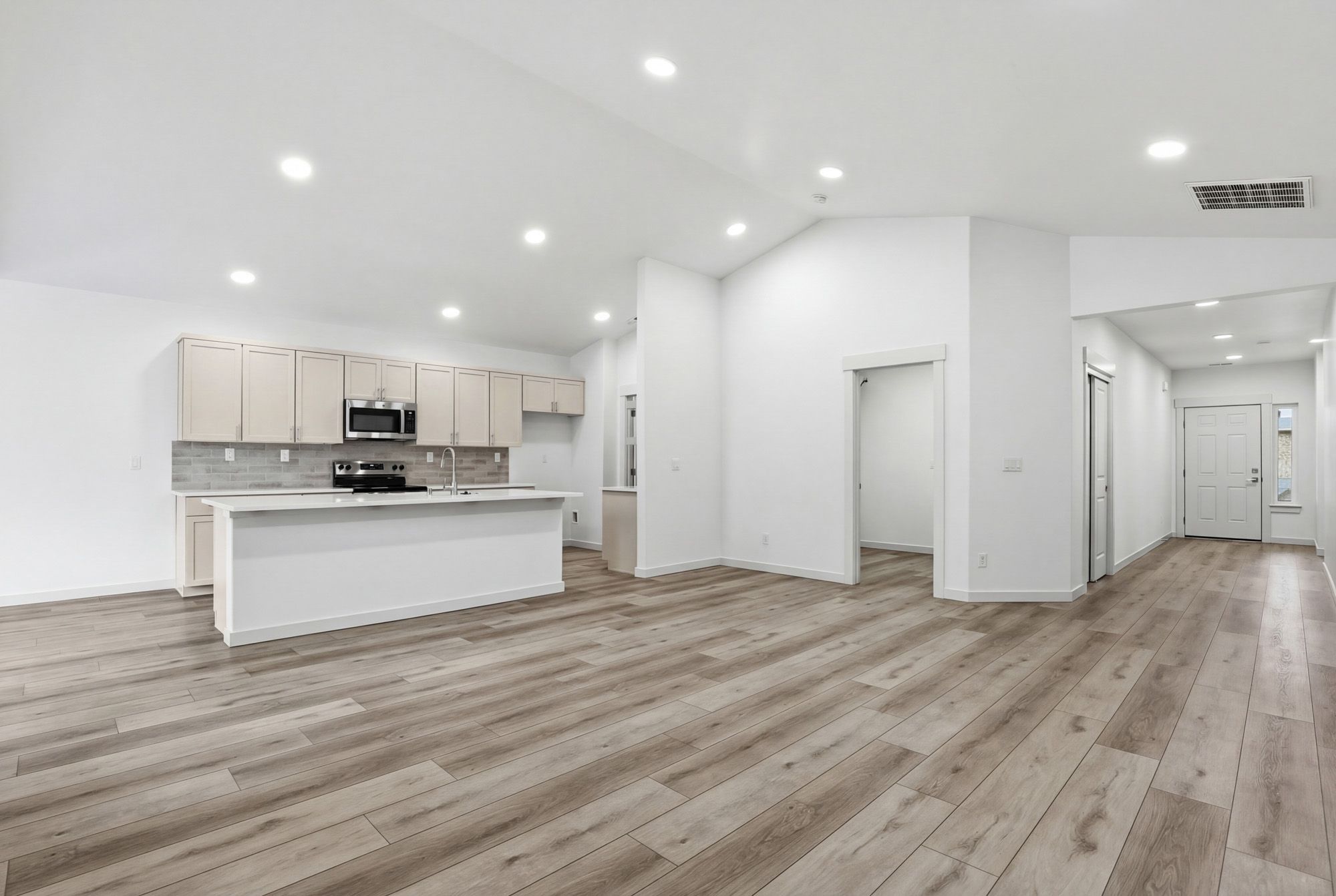 8_317 peach tree ct