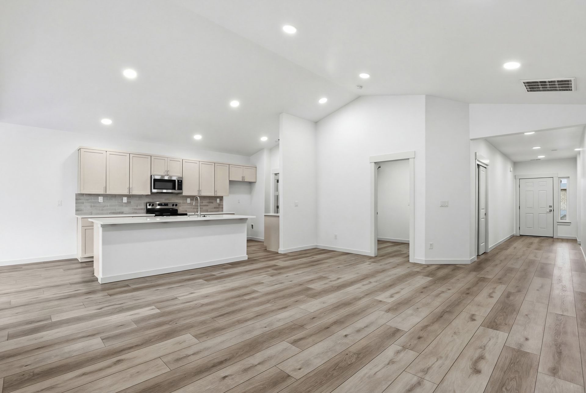 8_317 peach tree ct