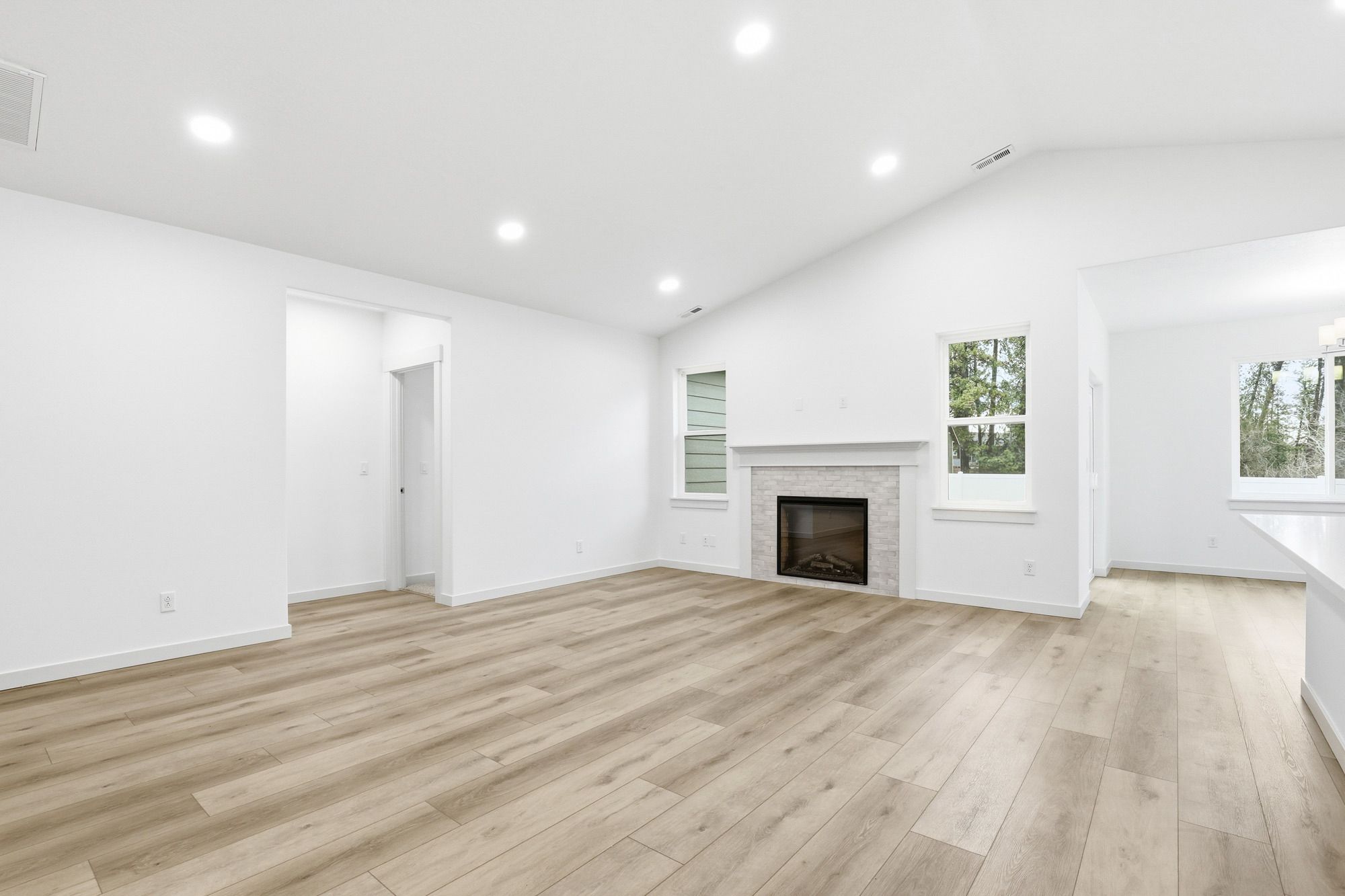 9_317 peach tree ct