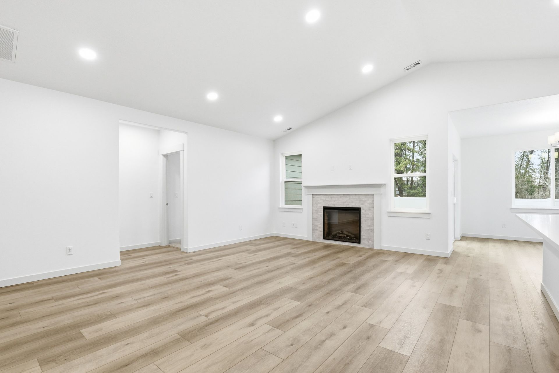 9_317 peach tree ct