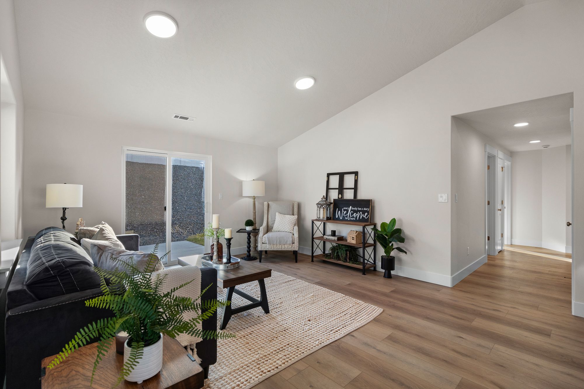 1126 SE Owyn Dr - Print Ready (23 of 29)