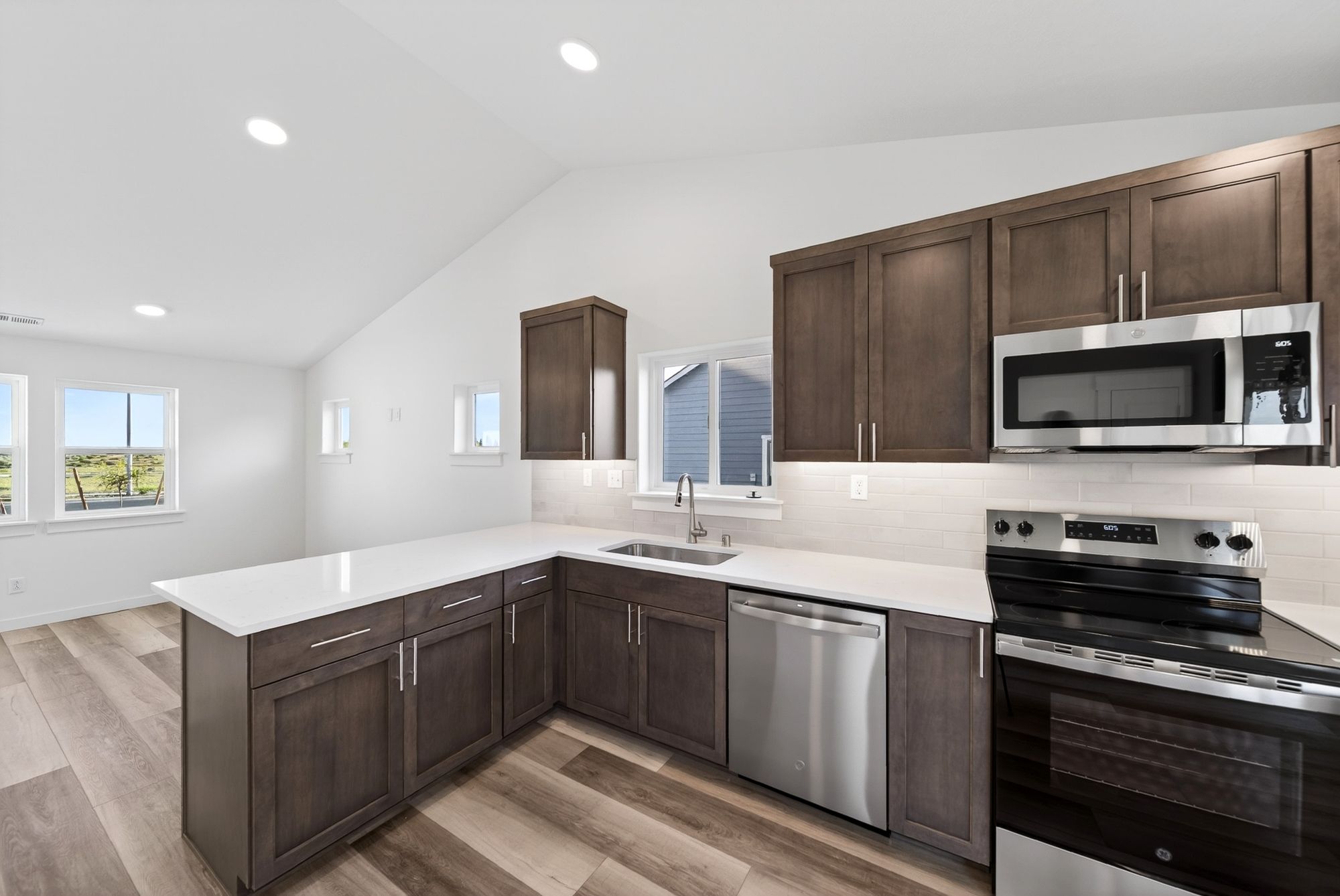 4322 W. Redhead Ave. Interior-3