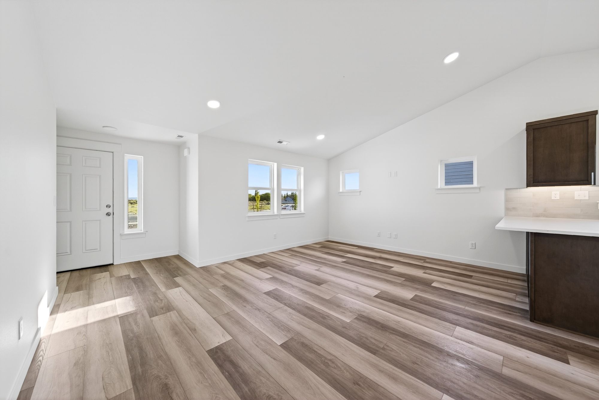 4322 W. Redhead Ave. Interior-7