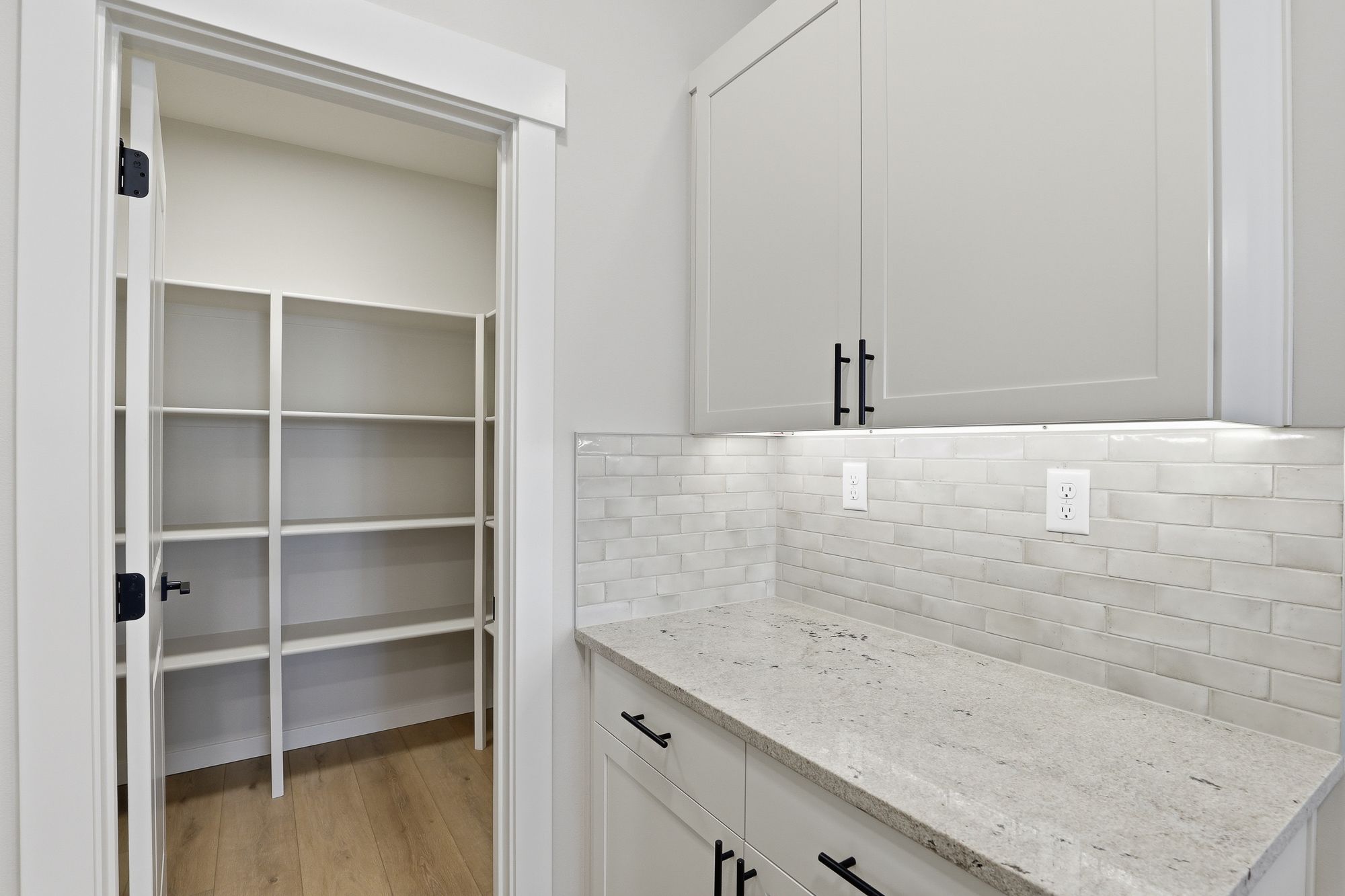 10_5345 n ainsworth ln 3