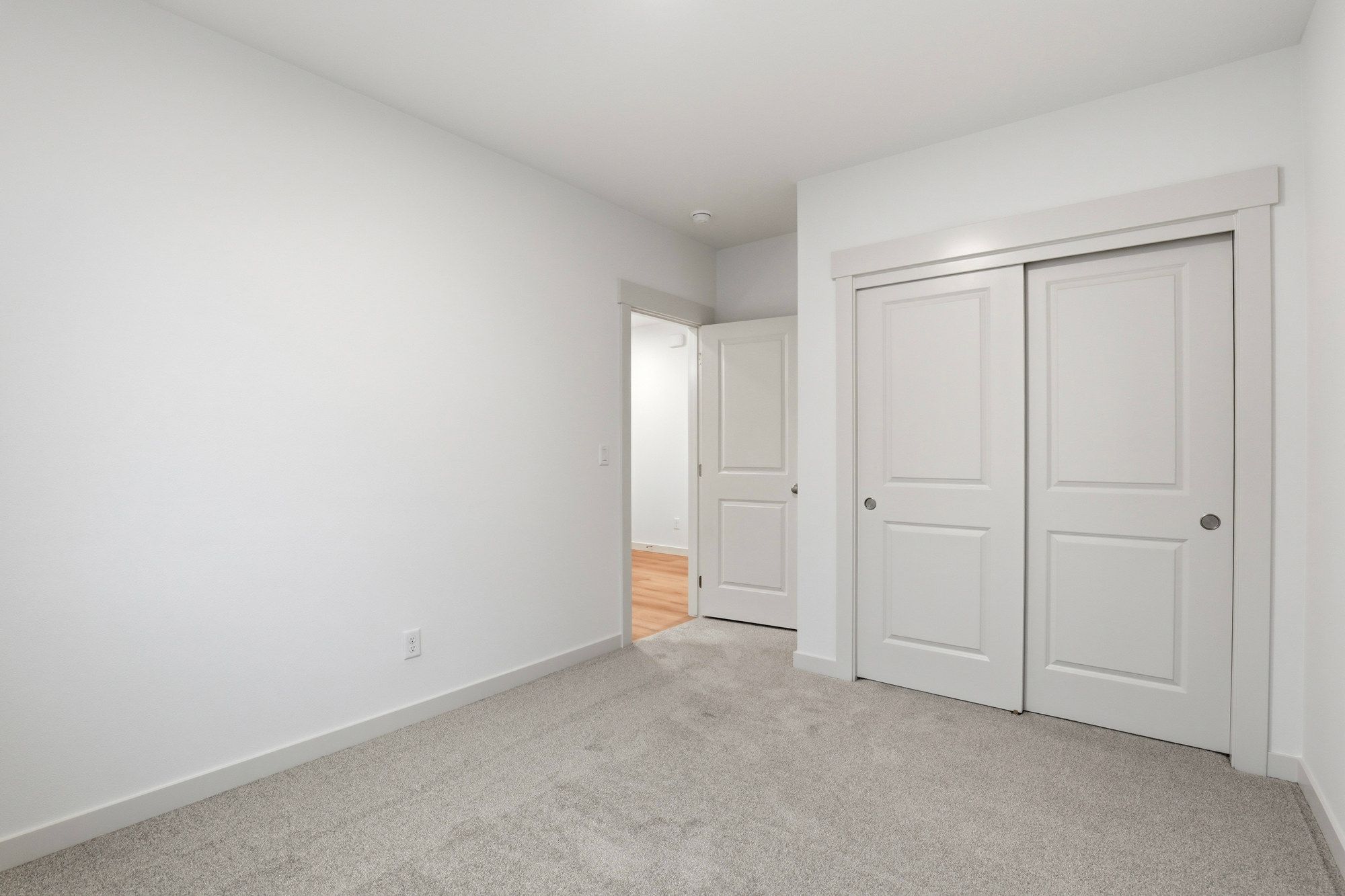 37_2402 annie pl
