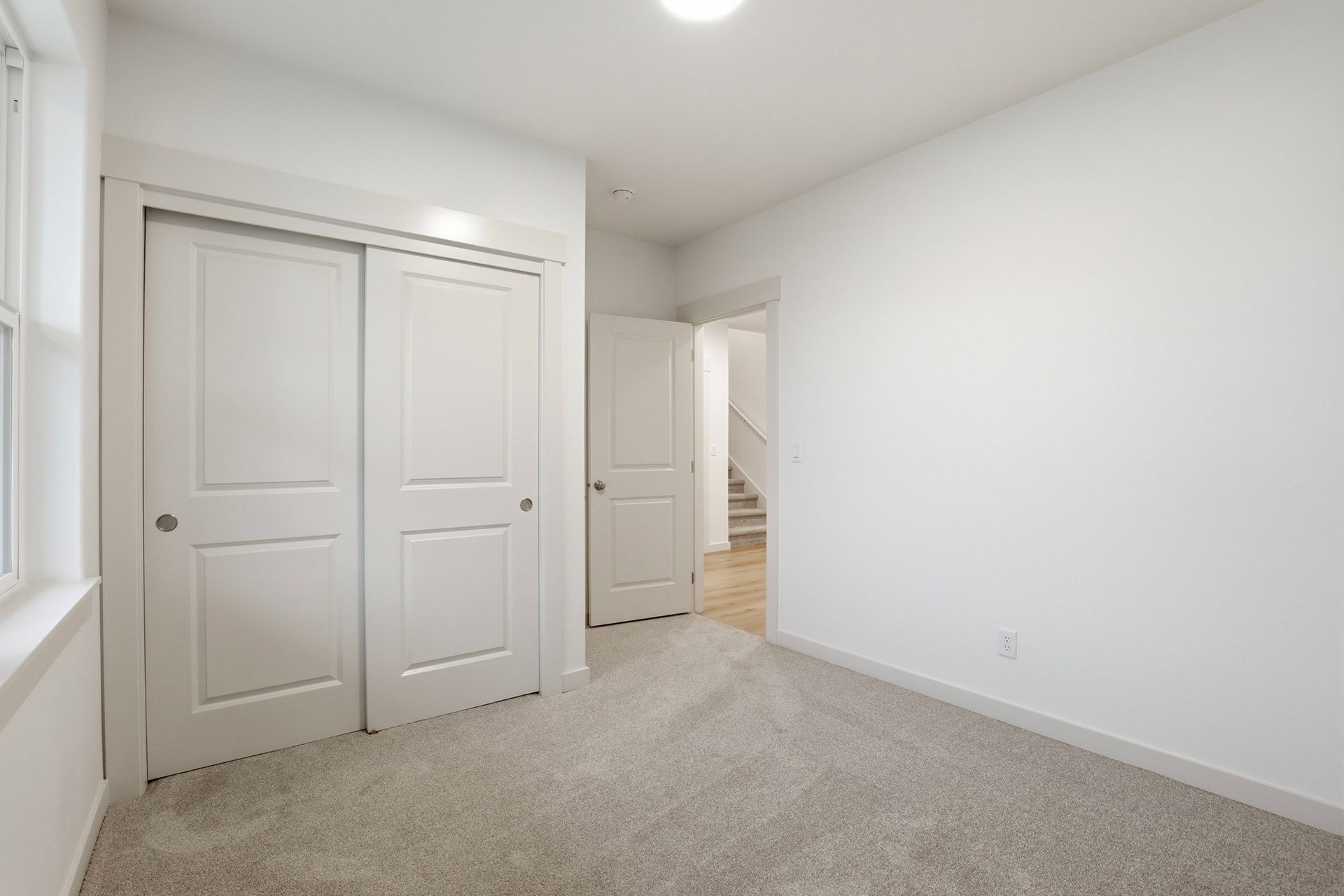 39_2402 annie pl