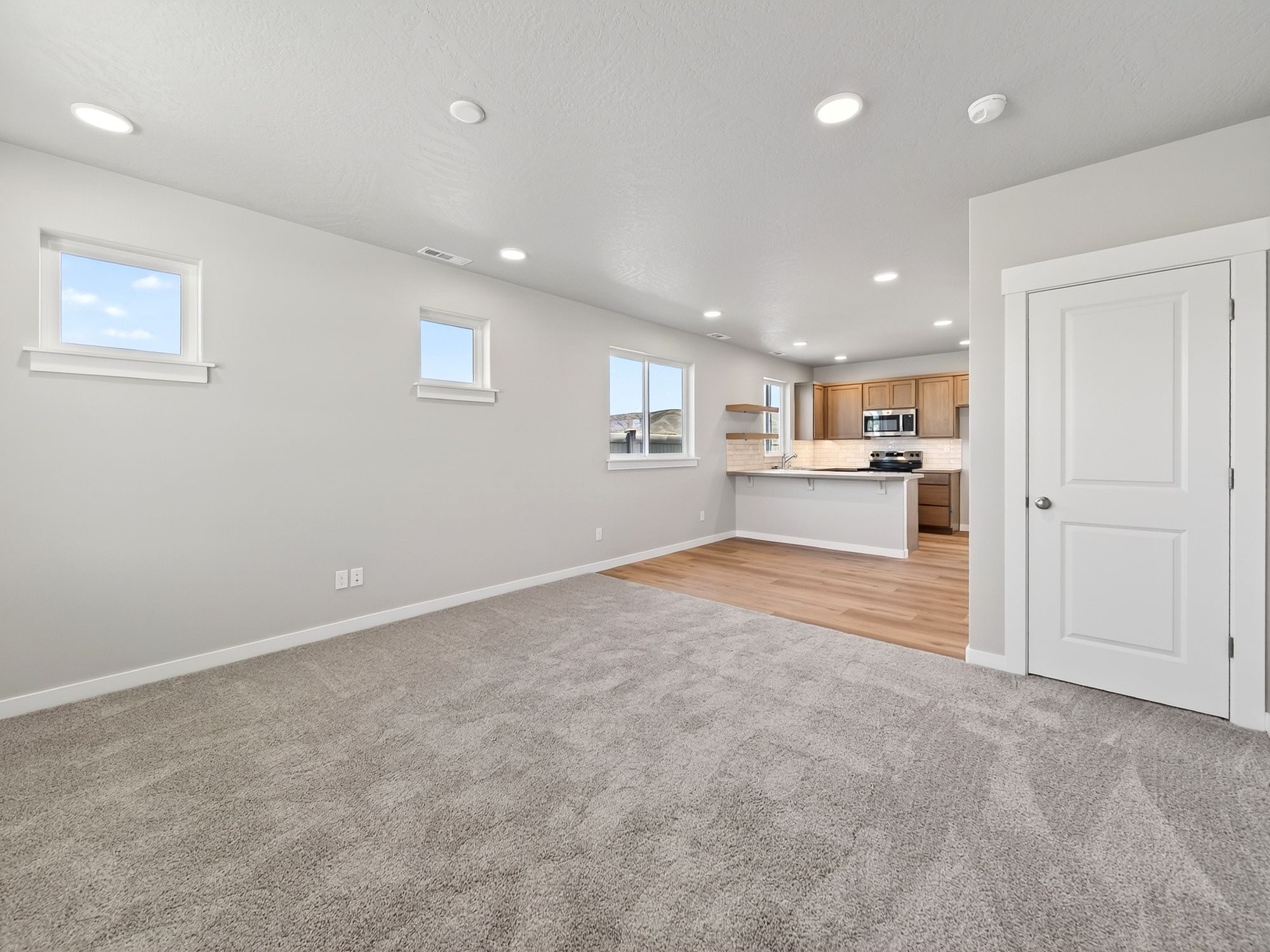 374 Aeon Ave-6