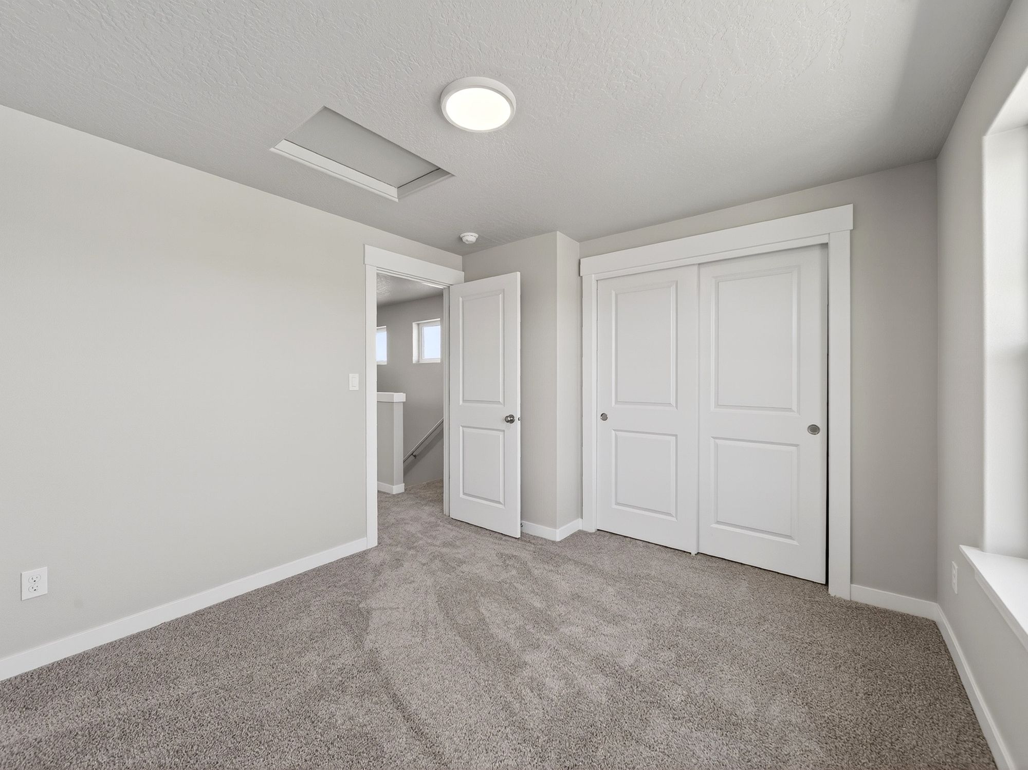 374 Aeon Ave-23