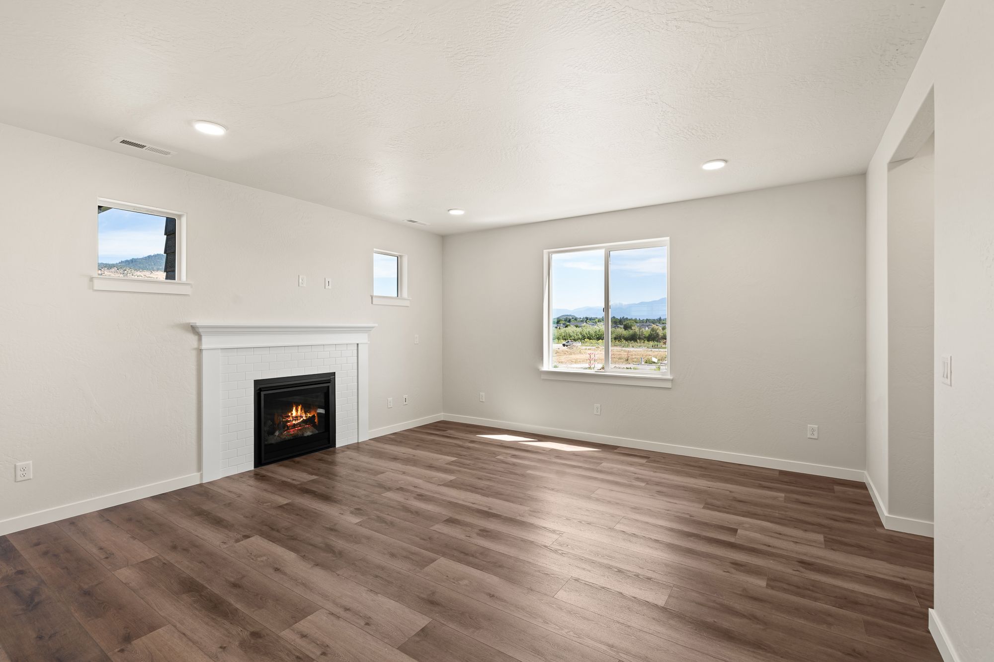 3670-luchu-st-medford-or-97504-lot-92-08